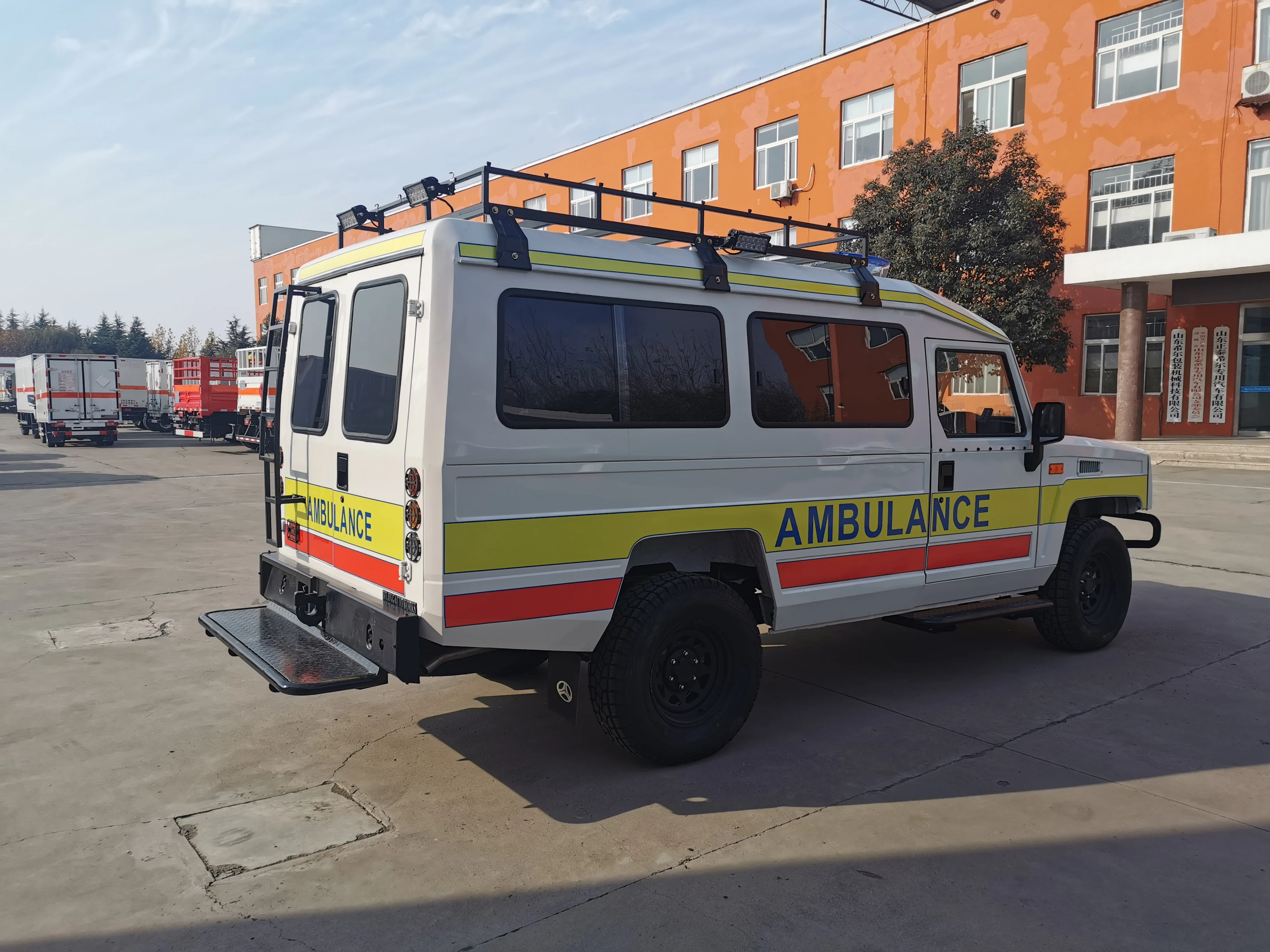 BEIQI 4WD 4*4 OFF ROAD Diesel Medical Ambulance