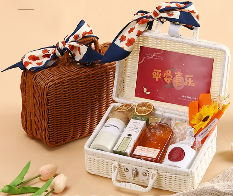 2024 Wedding Companion Gift Set Includes Tea Honey Spoon Cup Hand Cream Soap Dried Flower Perfume Promotional Business Gifts