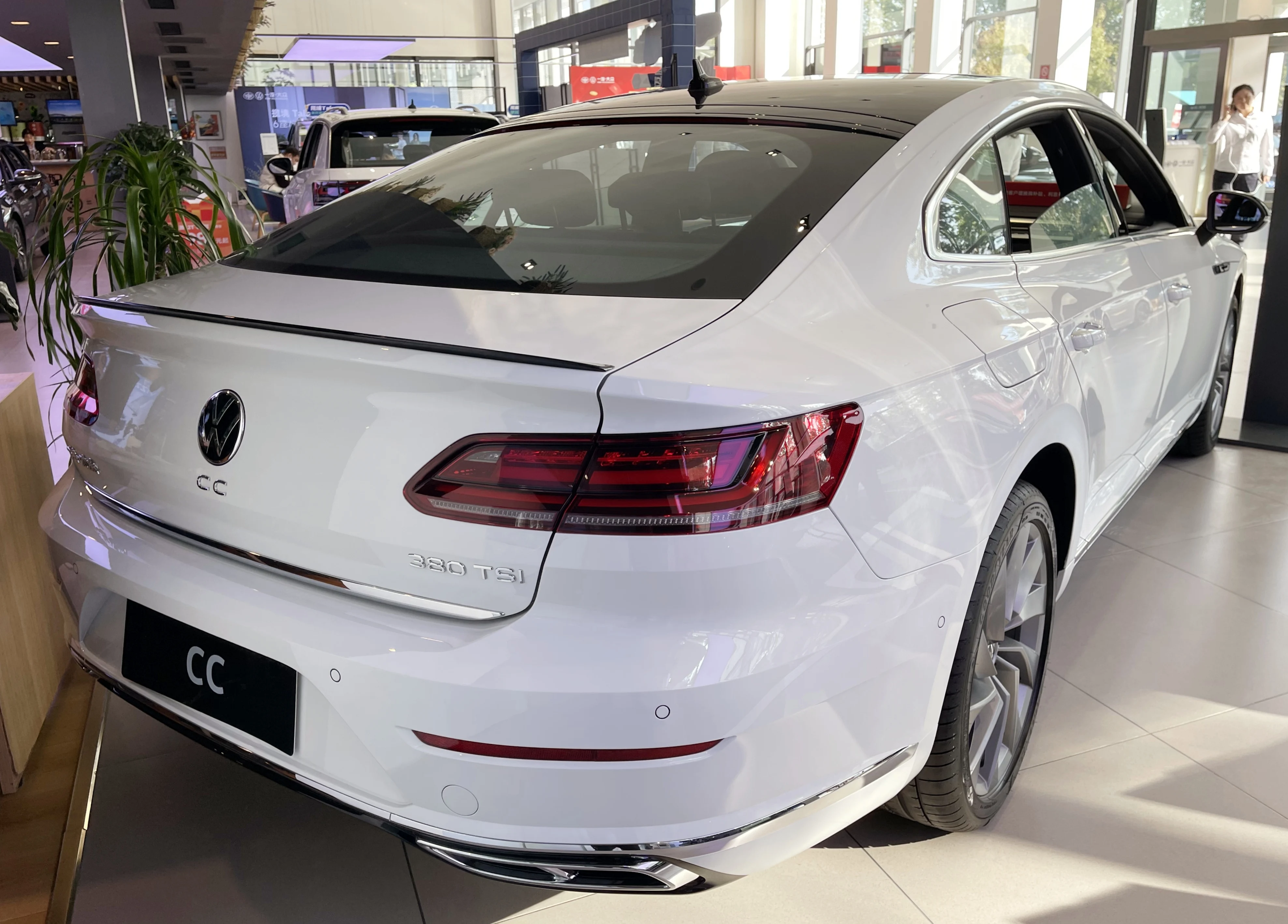 2025 Brand New VW Volkswagen Arteon CC 2.0T 5 Door 5 Seat Hatchback for Volkswagen Arteon CC