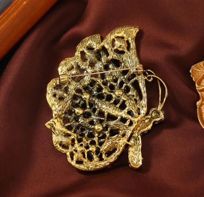 New Sweater Corsage Accessory Gift Vintage Large Butterflies Cheap Wholesale Austrian Crystal Wedding Invitation Brooch
