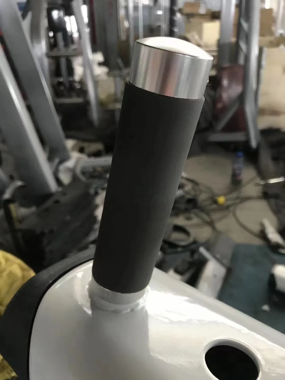 High Quality Fitness Weight-Lifting Equipment Gym Machine/Body Building Glute Machine