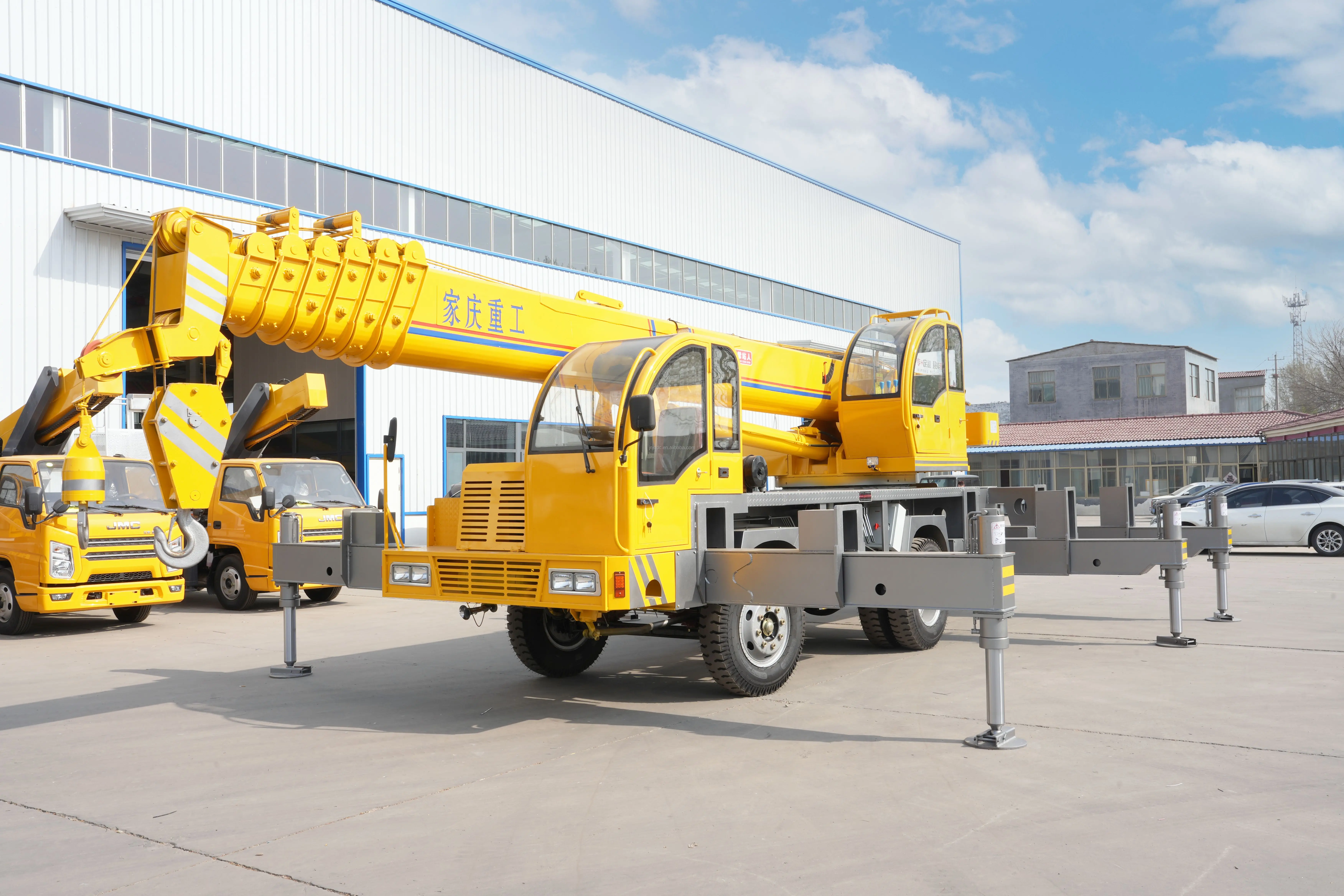 New hot sale construction application telescopic boom crane mobile crane truck 16 tons homemade crane