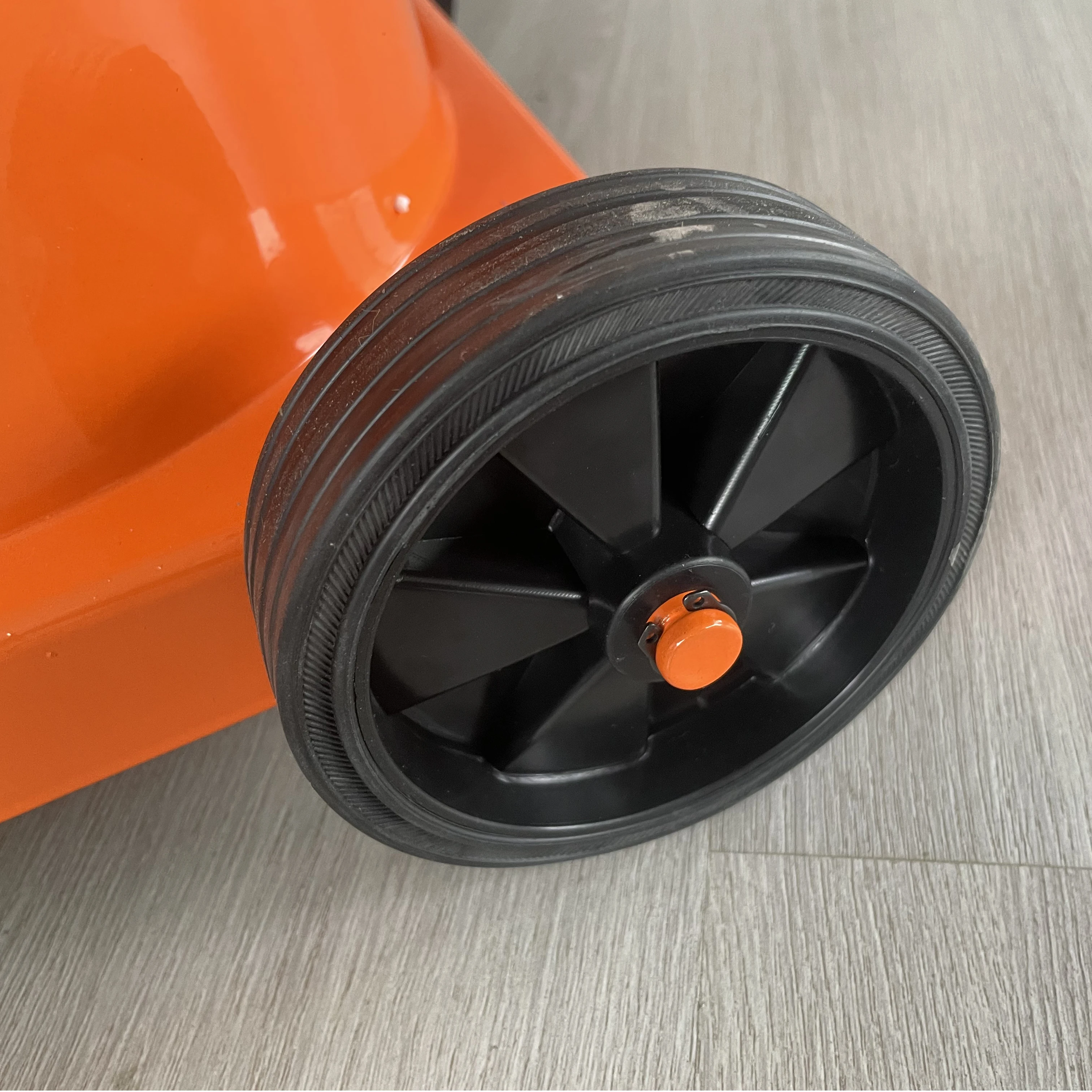 High-Pressure 12L air pneumatic grease pump  Portable Air Operated Auto Grease Lubricator