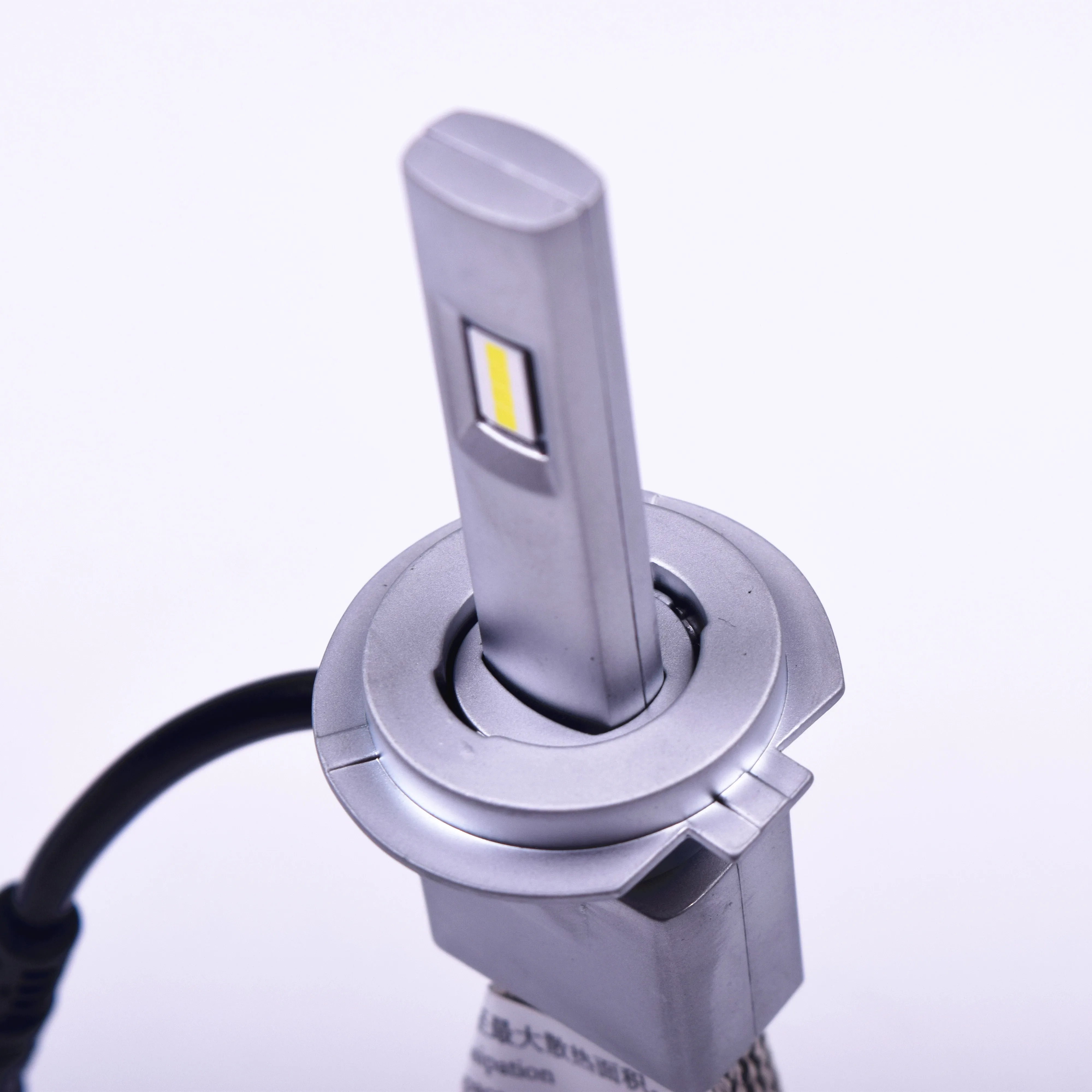 China Manufacturer Custom Car Headlights High Heat Dissipation Aluminum Metal Headlight For Cars