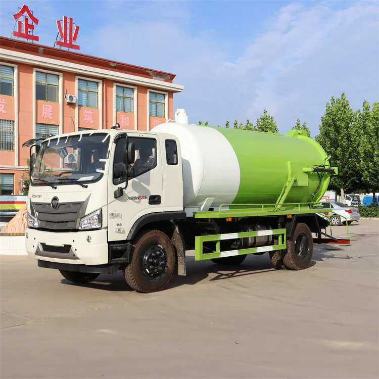 The Foton brand sewage pump of a large suction truck has strong power