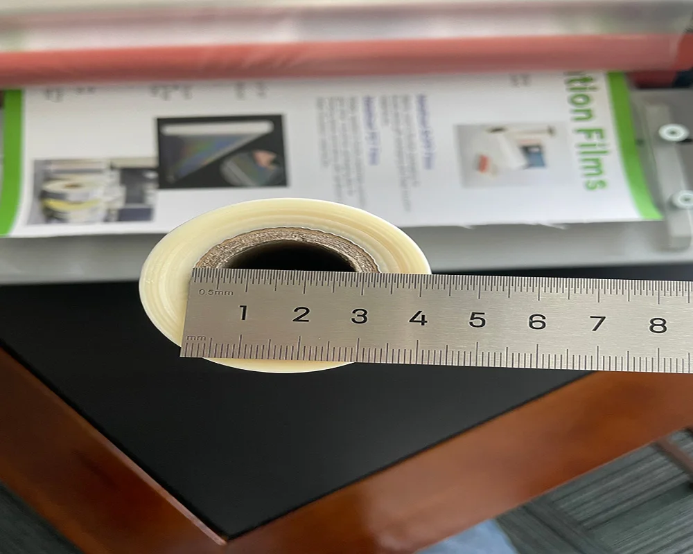 Chinese Factory 2024 New Small Roll Hot Bopp Thermal Lamination Film Book Cover Film  Laminated Plastic Film For office