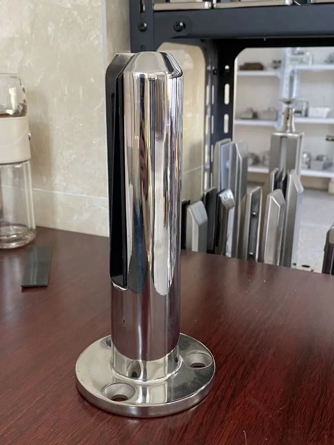 Balcony Frameless Railing With Pointed Mouth Clip Stainless Steel Floor Standing Pointed Mouth Clip Glass Railing Bracket