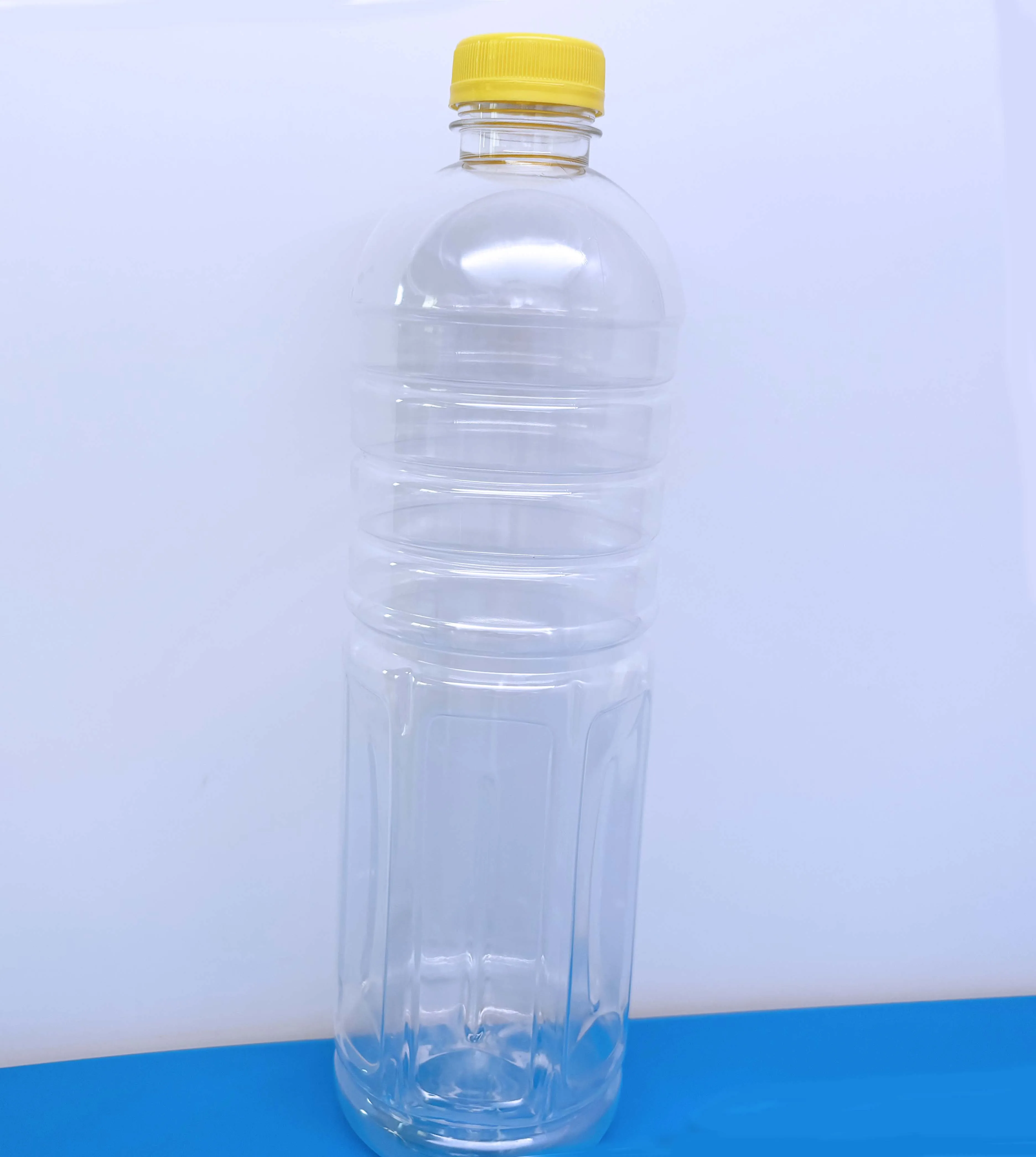 Plastic Hot Fill  Bottle  PET for drinks beverage 1500ml