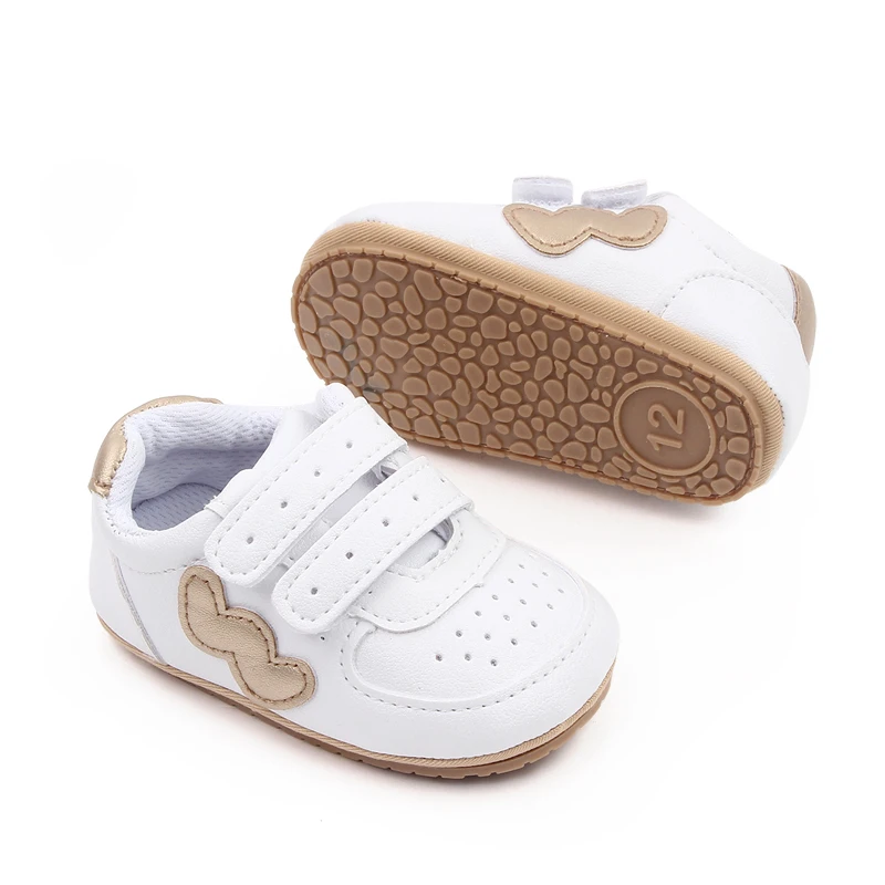 Baby boys and girls wavy letter W soft soled casual small white shoes toddler sneakers