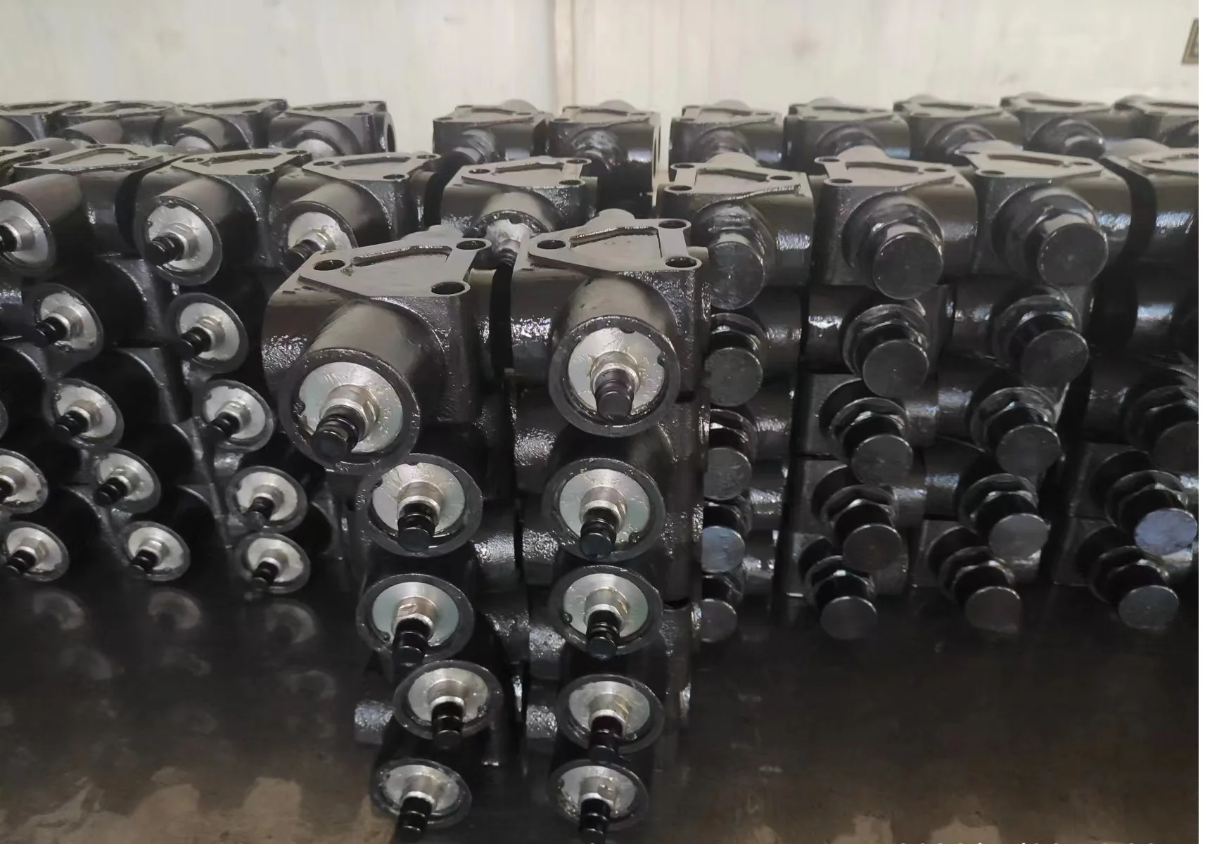 Reversing Parts Factory Hydraulic Valves for Tipping Truck Air control Reversing valve Y type