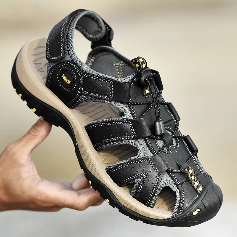 Удобные нескользящие мужские модные спортивные сандалии из натуральной кожи с закрытым носком хорошего качества оптом из Китая