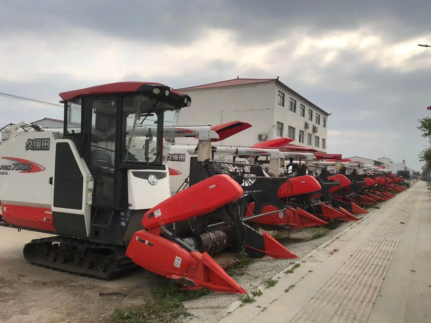 
China supplier second Rivo RG50 harvester for wheat 