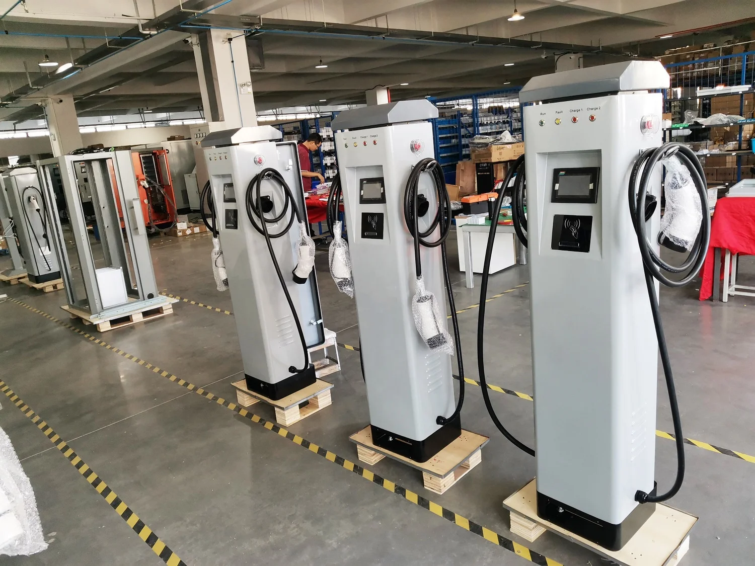 Bluesky Ground mounted Ev Charging Pile Floor Standing Type 2 Ac Electric Car Charger Ac 22kw Ev Charger