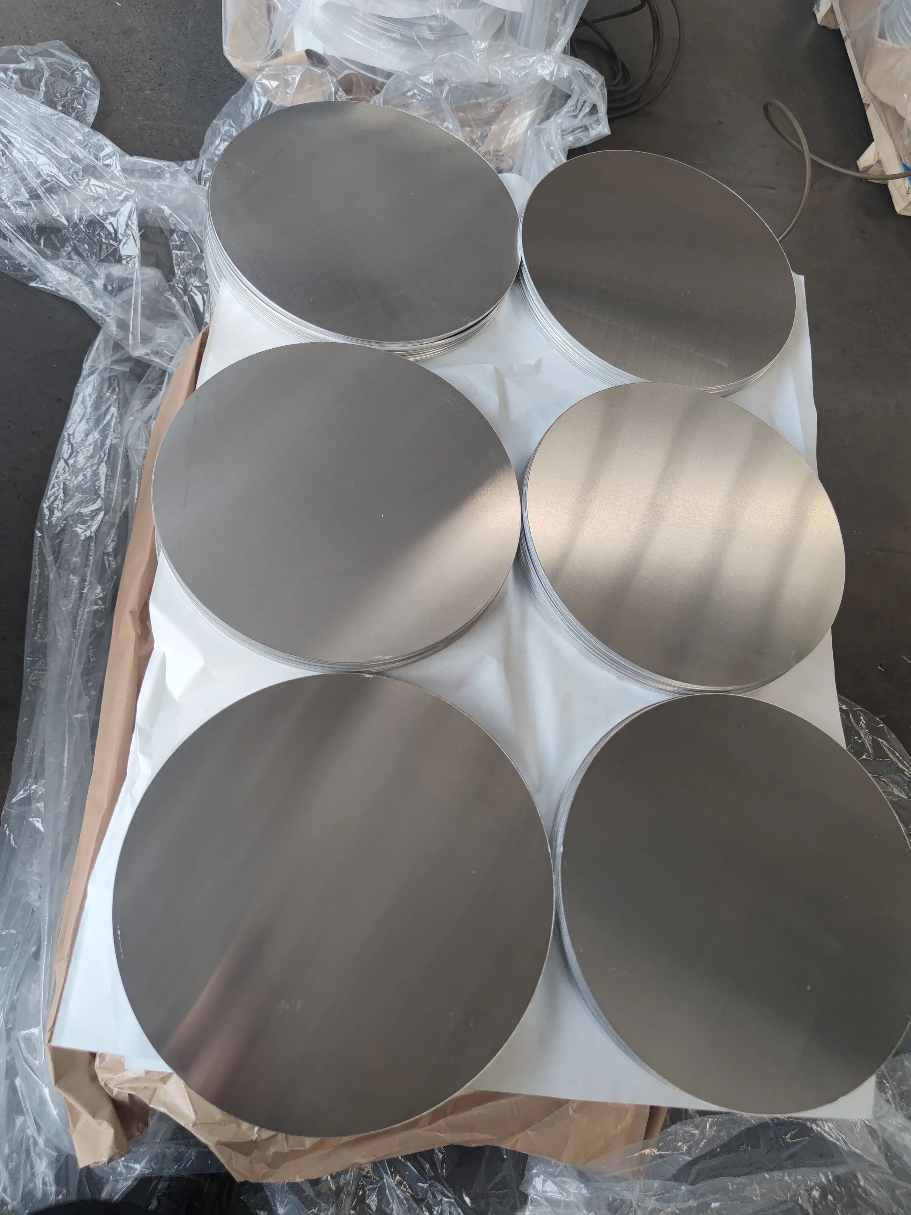 1070 aluminum circle plate aluminum disc circle 1070 make cookwares