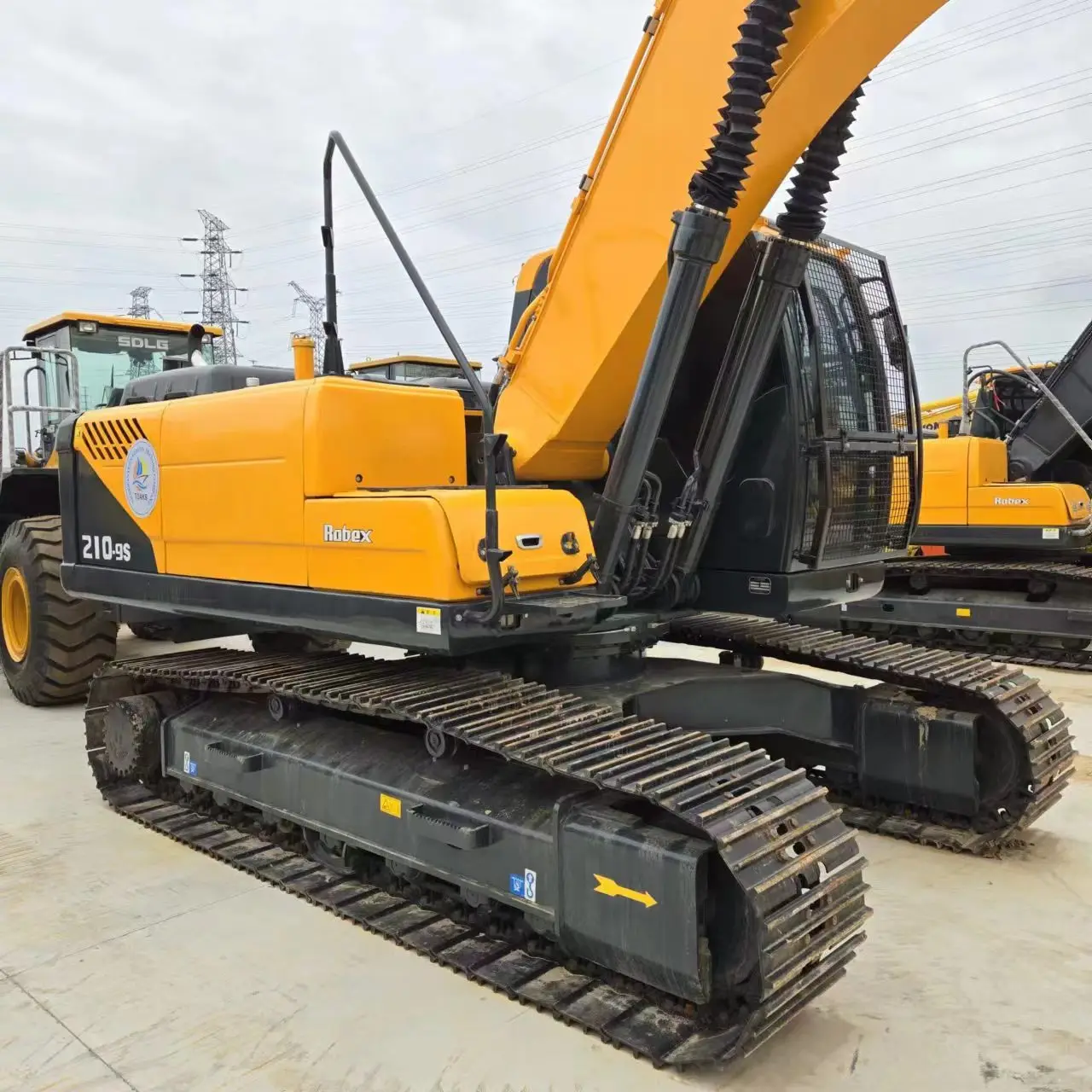 Дешевый подержанный колесный экскаватор Hyundai R210-9S использованный для продажи