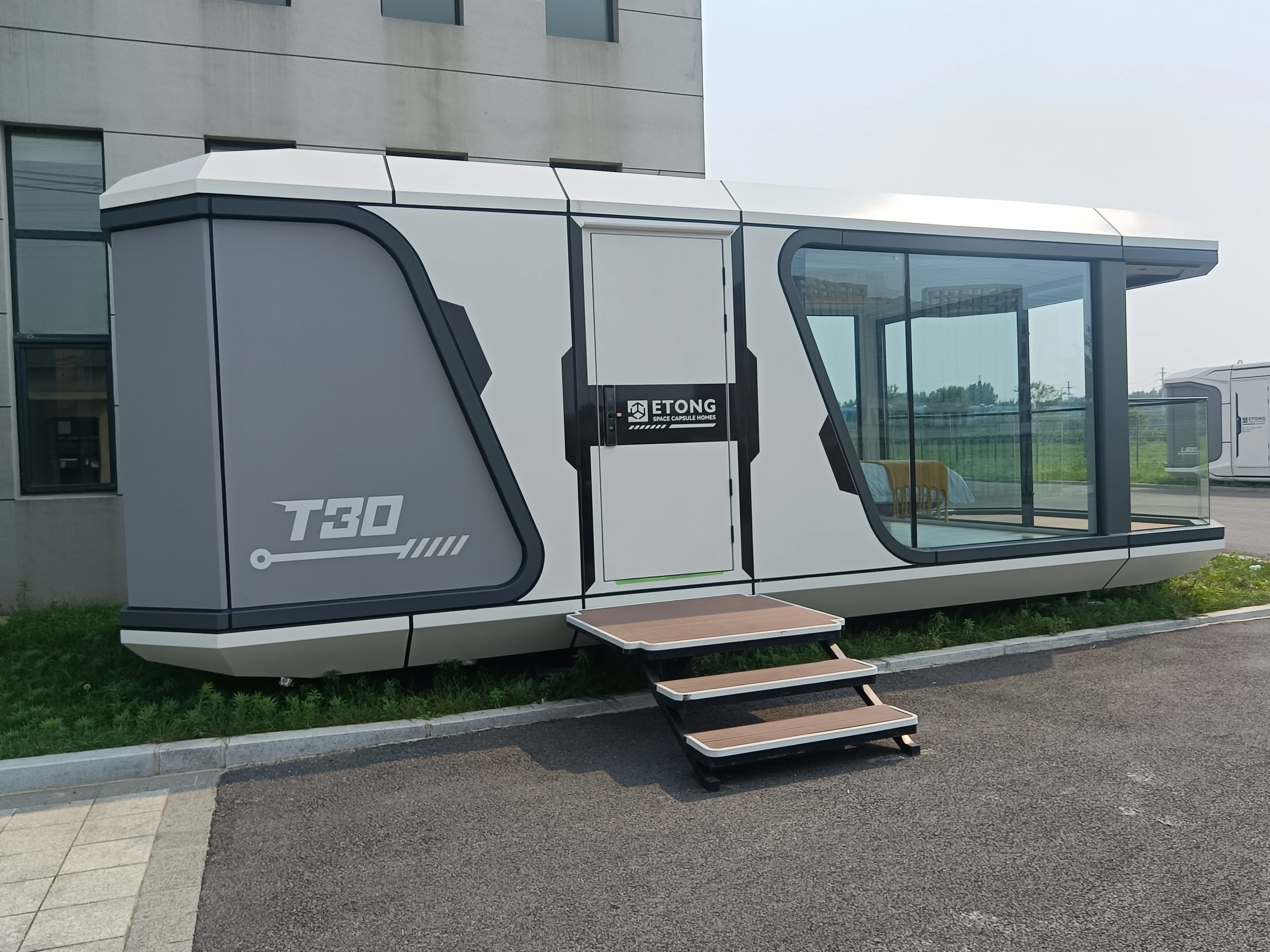 Prefabricated Modular Home European Style Container House Villa Mobile Modular Mini Tiny House