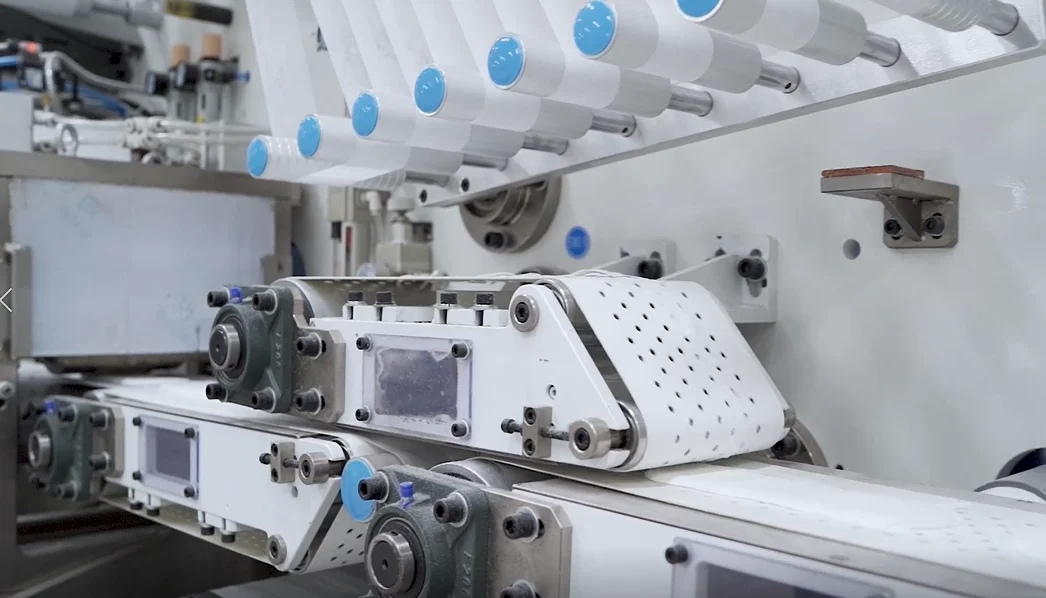 Cost-effective used small scale sanitary pads machine sanitary napkin machine pad production line