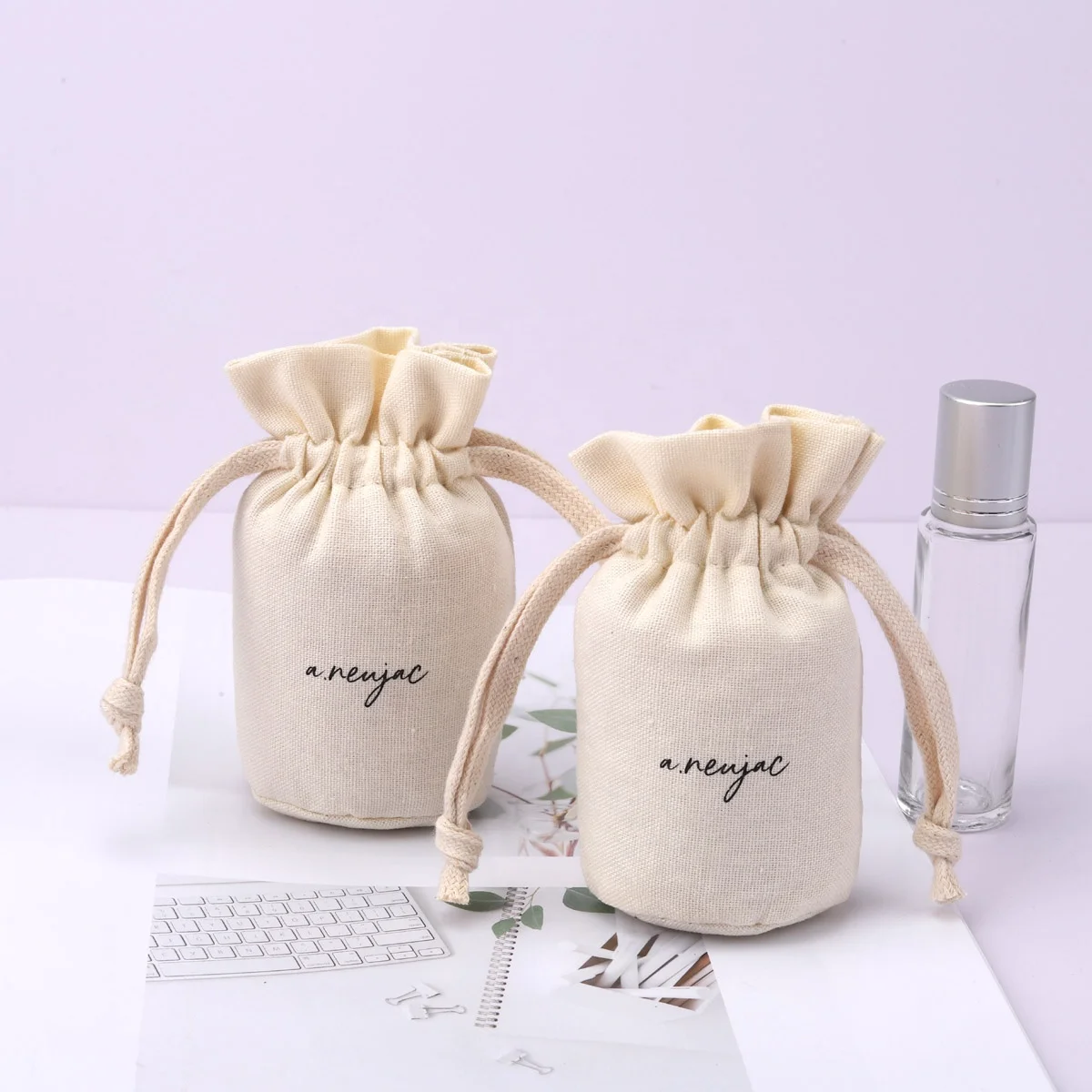 Custom Logo Printed Round Bottom Cotton Linen Gift Jewelry Pouch Drawstring Cotton Dust Candle Bag