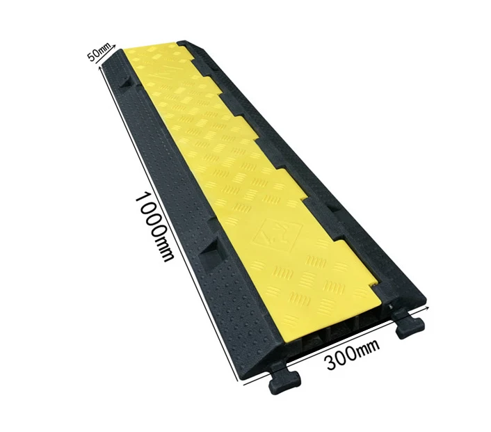900*500*70mm 3-Channel Heavy Duty Speed Bump Cable Protector With Yellow PVC Cover