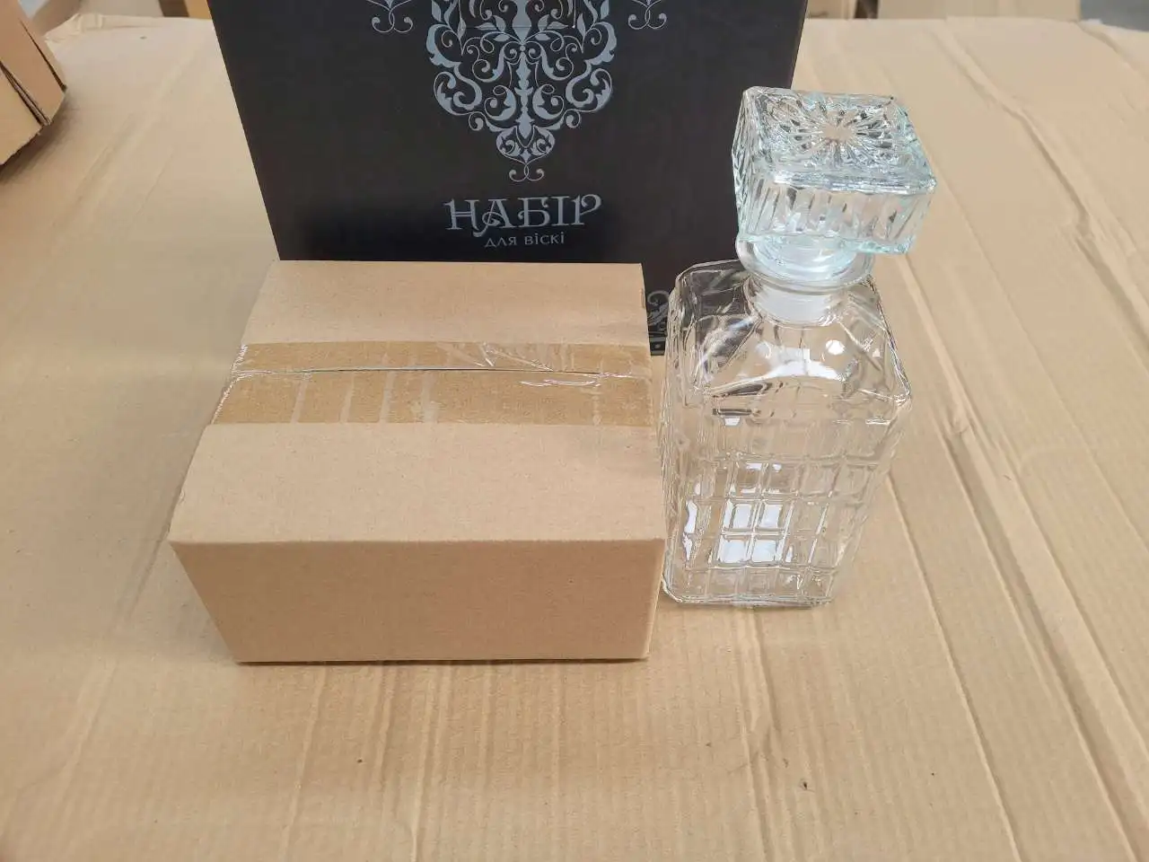 wholesale Custom 600ml 800ml 1L 1.5L customized Borosilicate Glass French Coffee Press with black brown Plunger And Filter