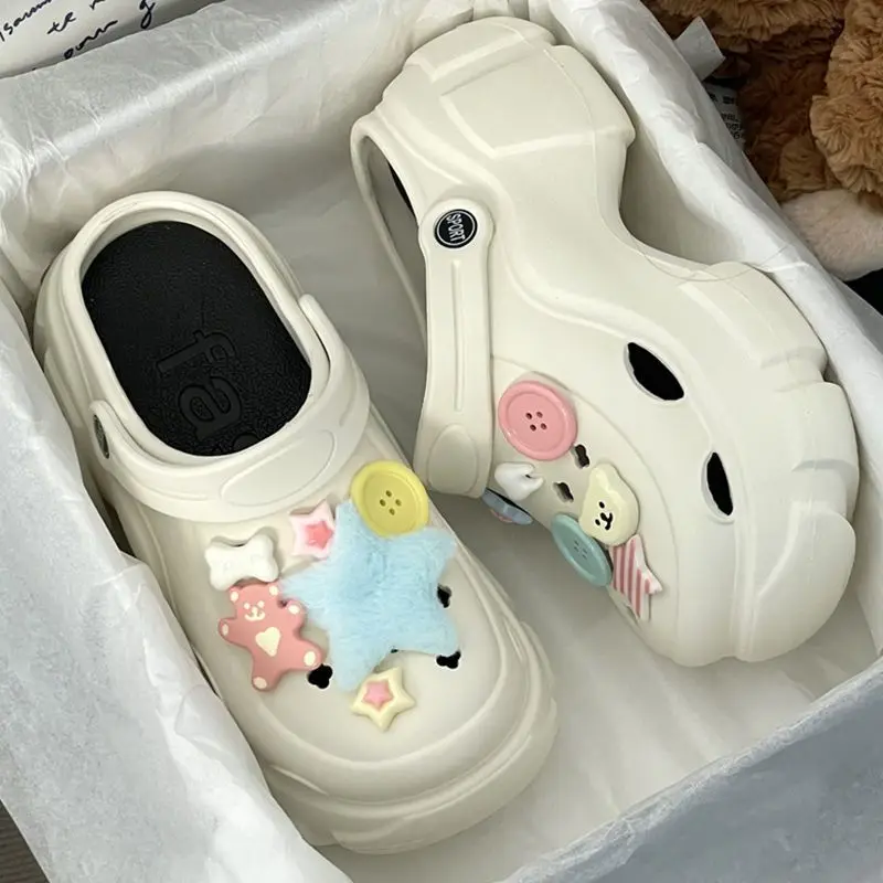 Wholesale Unisex adult breathable eva cartoon cute outdoor beach Garden Clogs EVA Insole and Custom thick-soled hole shoes women