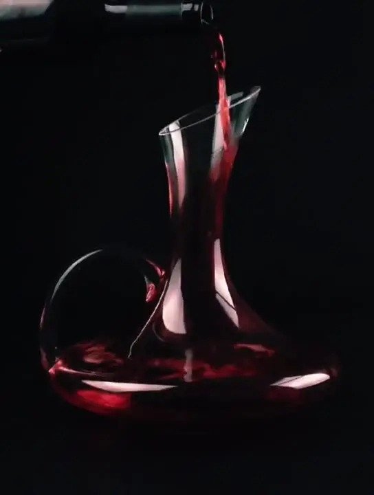 1600ml Lead-Free Glass Wine Decanter Hand Blown Crystal Glass Red Wine Carafe Wine Aerator