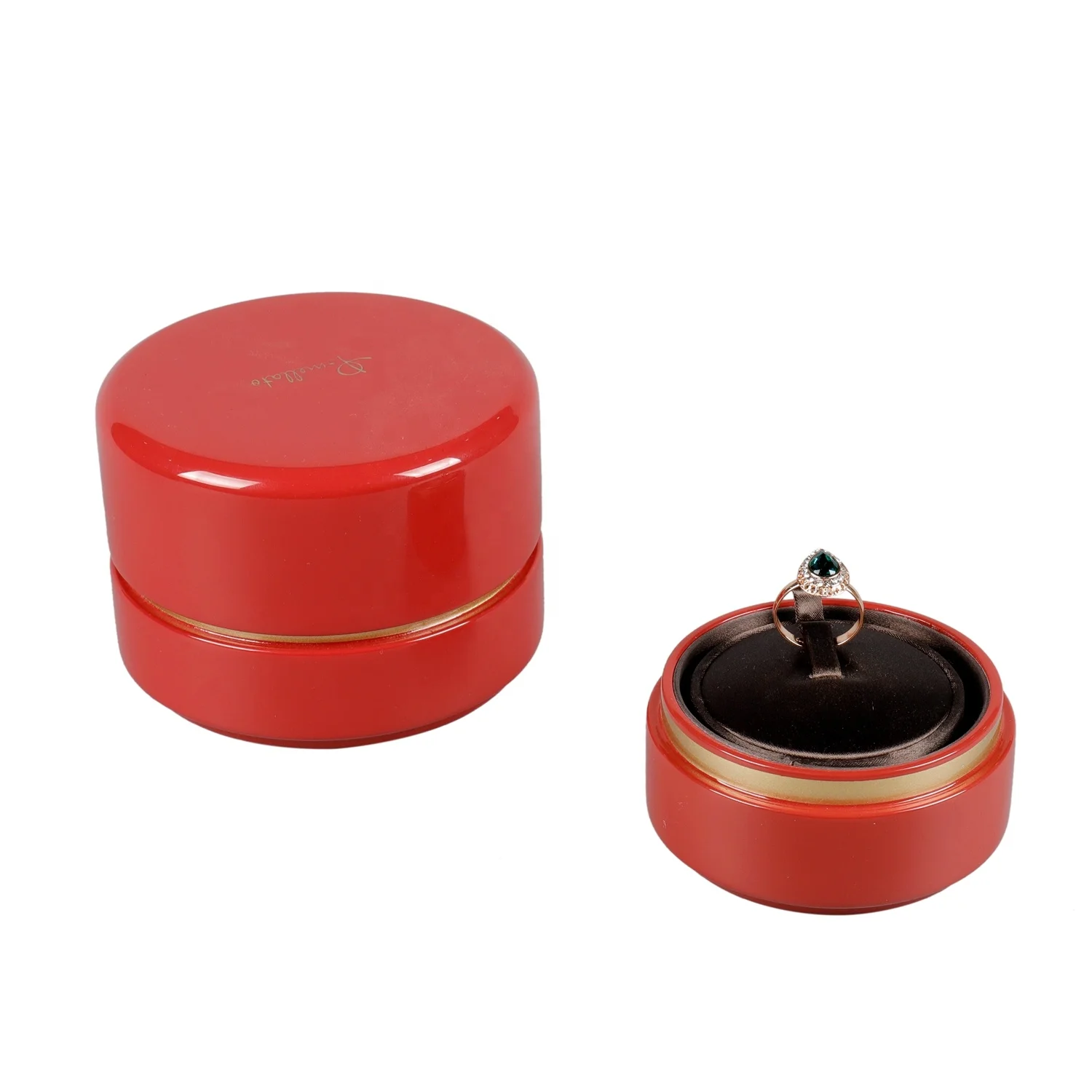 Factory Direct Luxury Red Piano Lacquer Round Small Gift Boxes Wooden Custom Logo Ring Box