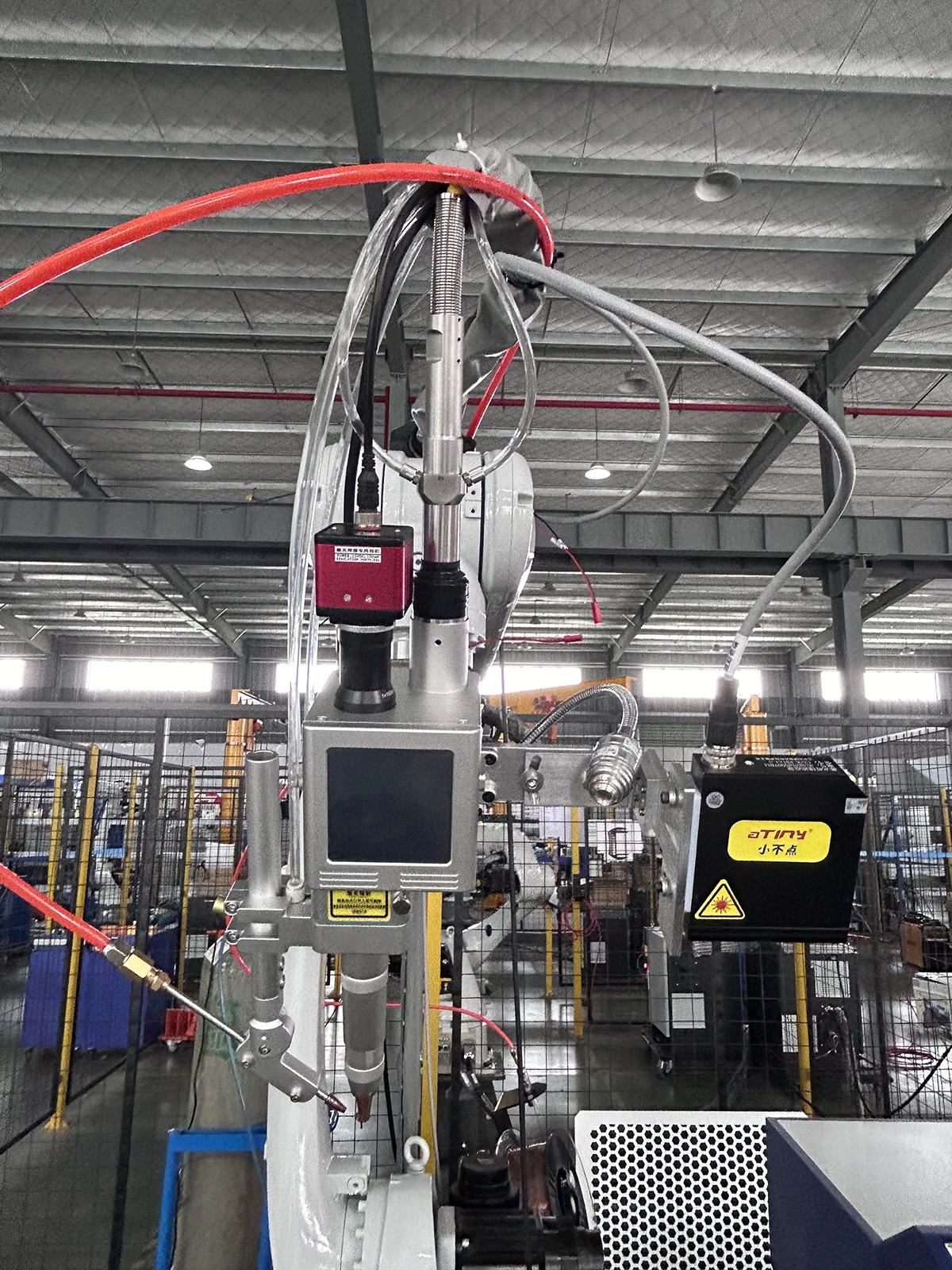 6 Axis welding robot 2.5 meter arm automatic robot arm fiber laser welding machine