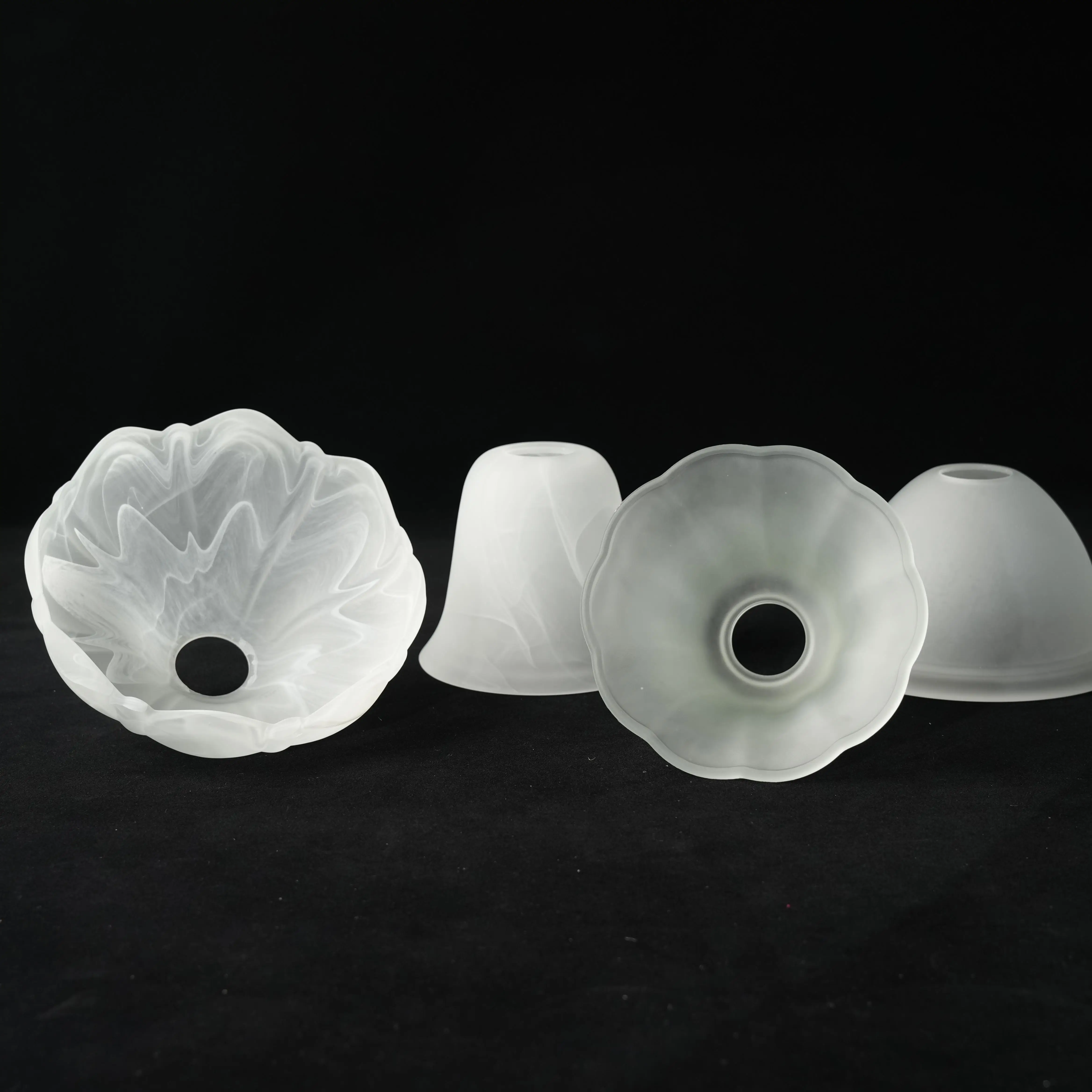 Factory Customized Size Color Shape High Quality Vertical Pattern Alabaster Glass Lampshade Replacement For Floor Lamps