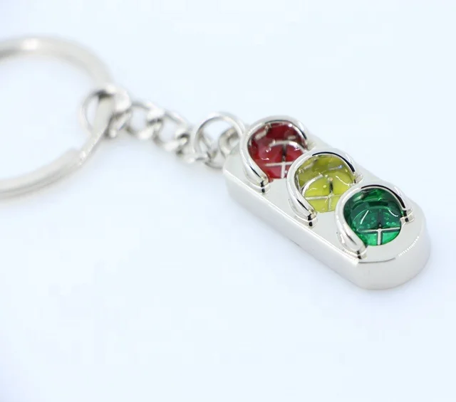 Traffic Light Keychain Traffic Signal Light Model Keyring Creative Polished Chrome Automotive Accessories Key Chain
