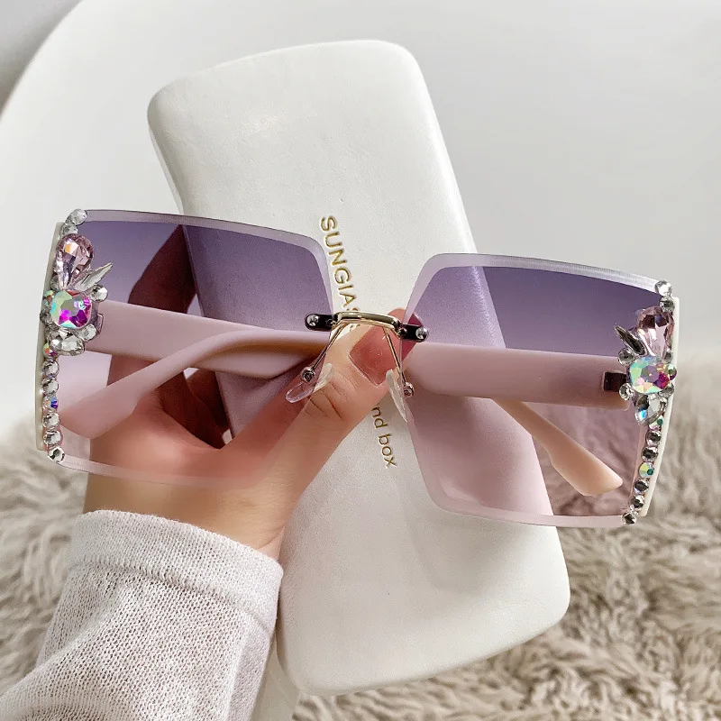 Luxury Designer Oversized Female Shades Rimless Square Gradient Sun Glasses Bling Rhinestone Sunglasses Diamond