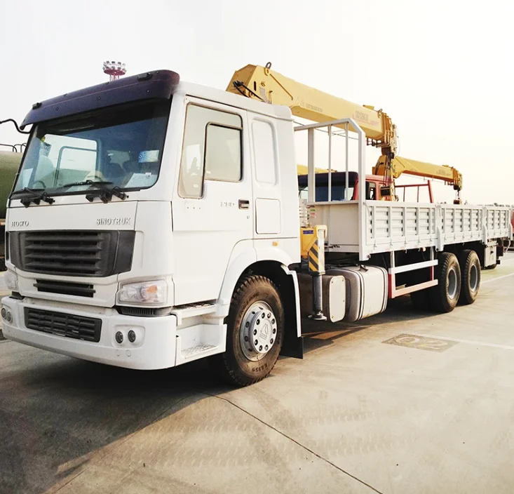 Chinese Manufacturer Lifting Machinery 5 Ton Truck Mounted Crane SQ5SK3Q on Sale