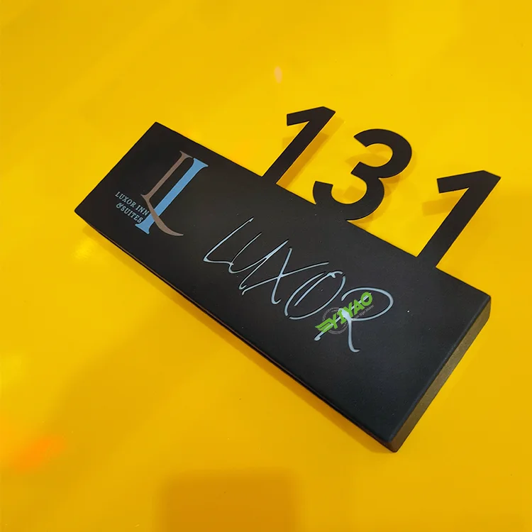 YIYAO Custom Led Apartment Hotel Door Number Plates Light Box Illuminated Sign