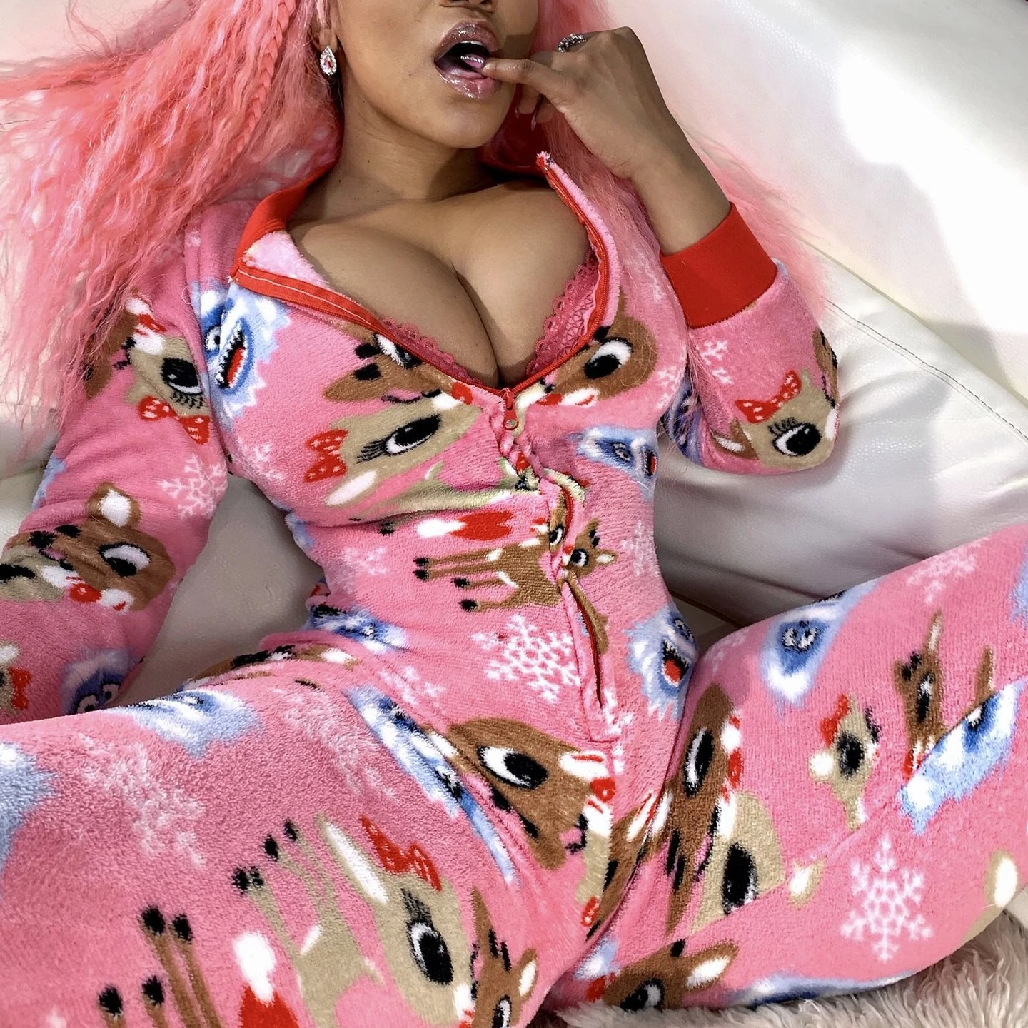 Зимняя женская пижама, комбинезоны, боди на молнии спереди, пикантная одежда для сна с мультяшным принтом, Рождественская семейная Коралловая бархатная Пижама