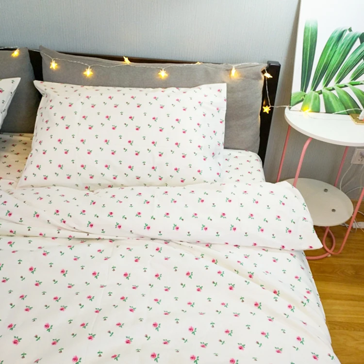 Наволочка из полиэстера маленький мягкий и милый цветочный принт можно заказать индивидуальный стиль простыня набор четырех предметов для общежития