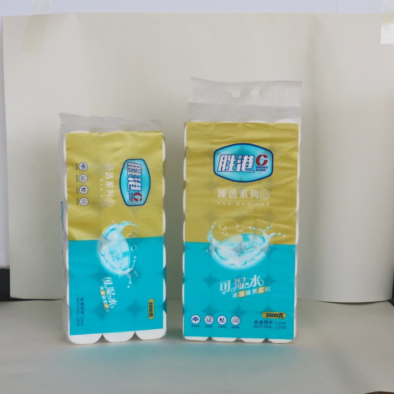 Soft Toilet Paper Coreless Towel Rolls Wood Pulp For Public Places