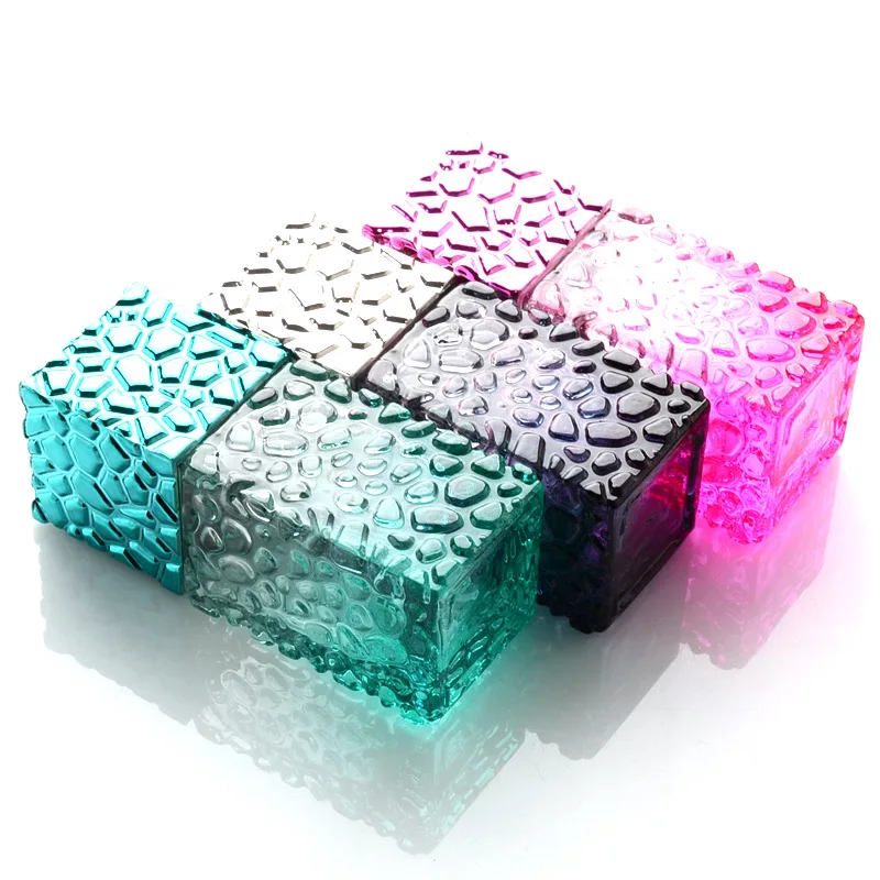 Wholesale Luxury Empty Water Cube 25ml Glass Woman Perfume Bottle With Spray Pump