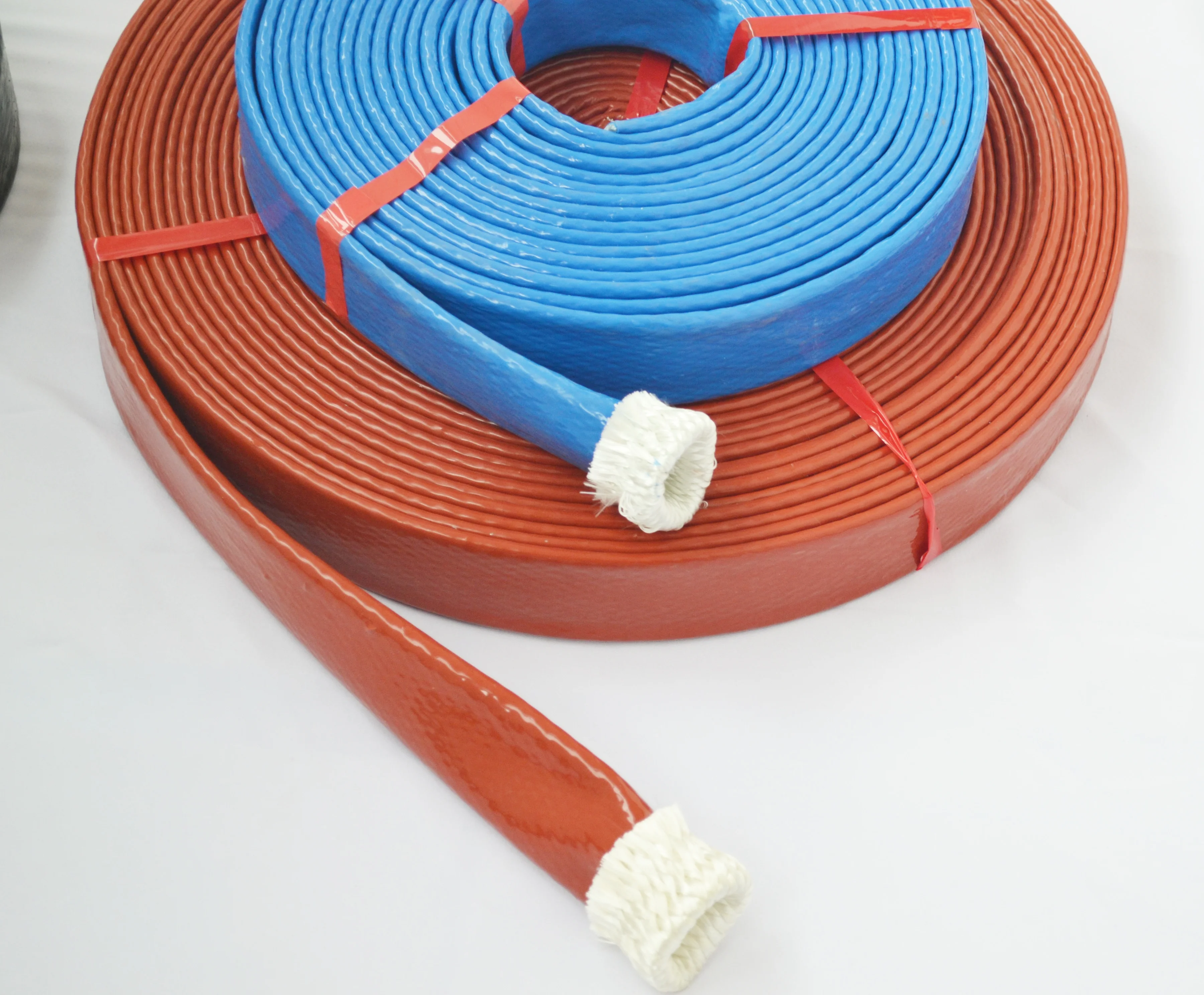 Fire Sleeve High Pressure Flexible Rubber Hydraulic Hose with Pipe Fittings R1/1sn