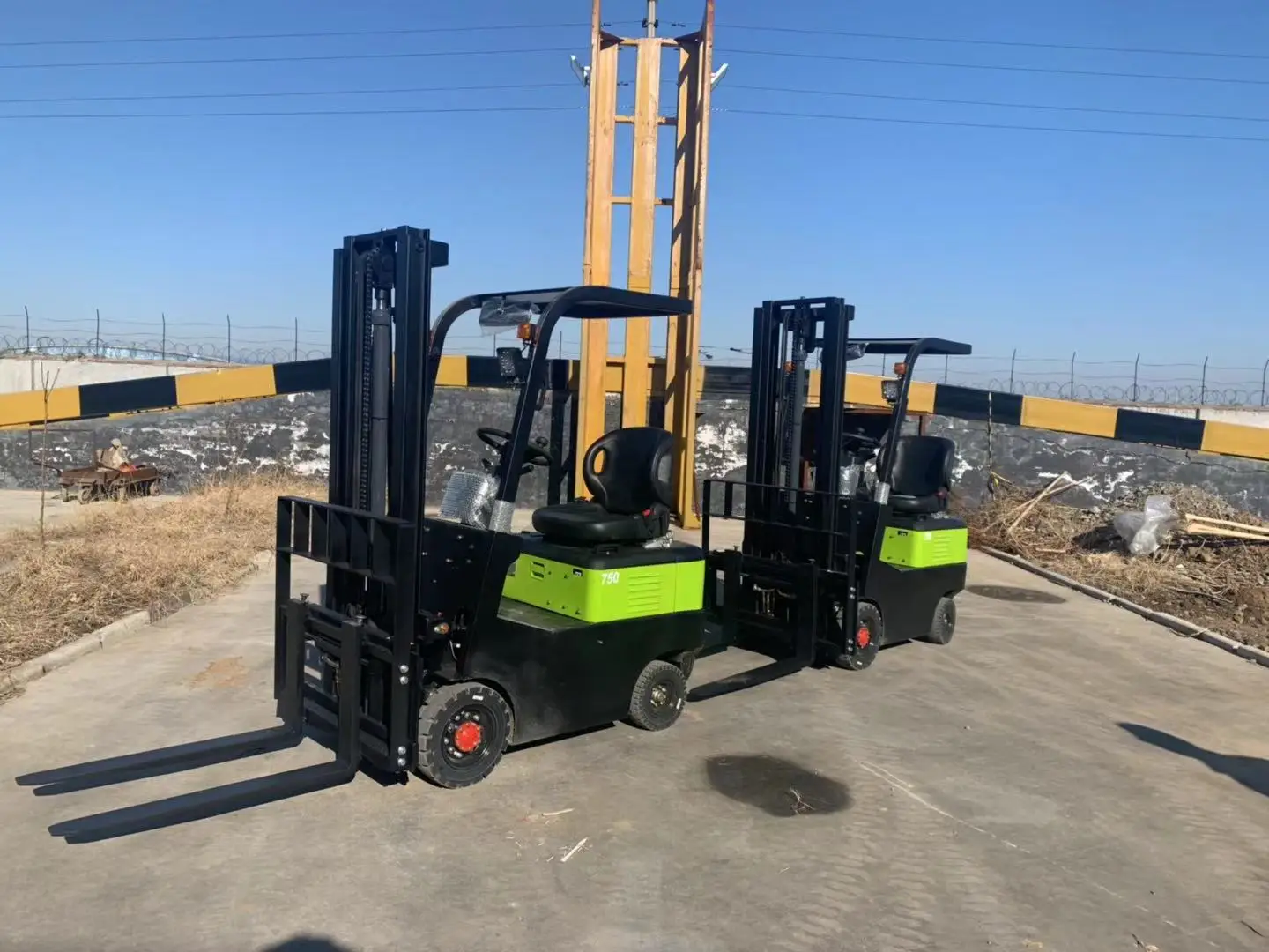 compact forklift mini size 1000kg  3m height 4 wheels  indoor use electric forklift cheap price narrow aisle forklift