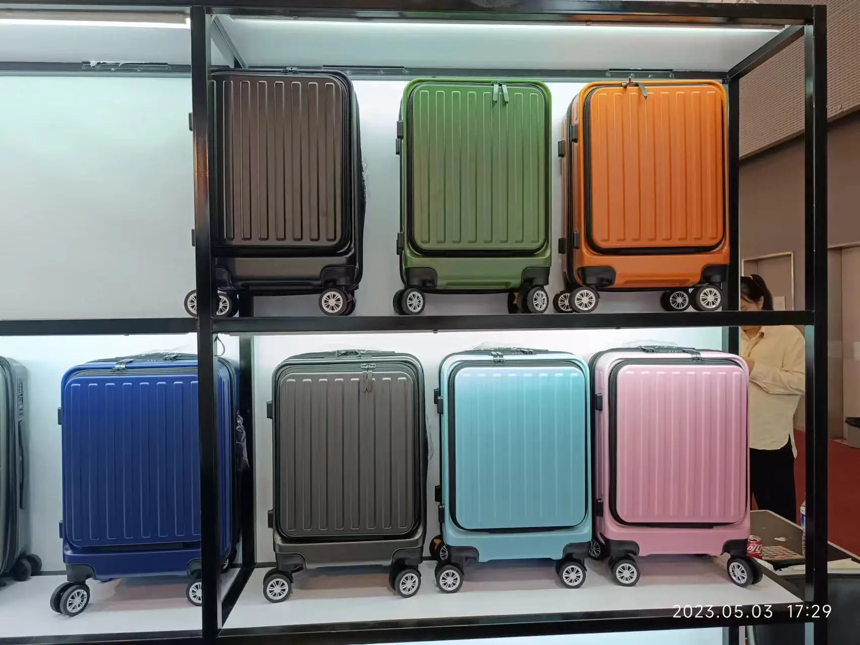 Qideming Hot selling PC  Luggage Bags With Computer Compartment Front Open Laptop Pocket USB Charging Port Travel Suitcase