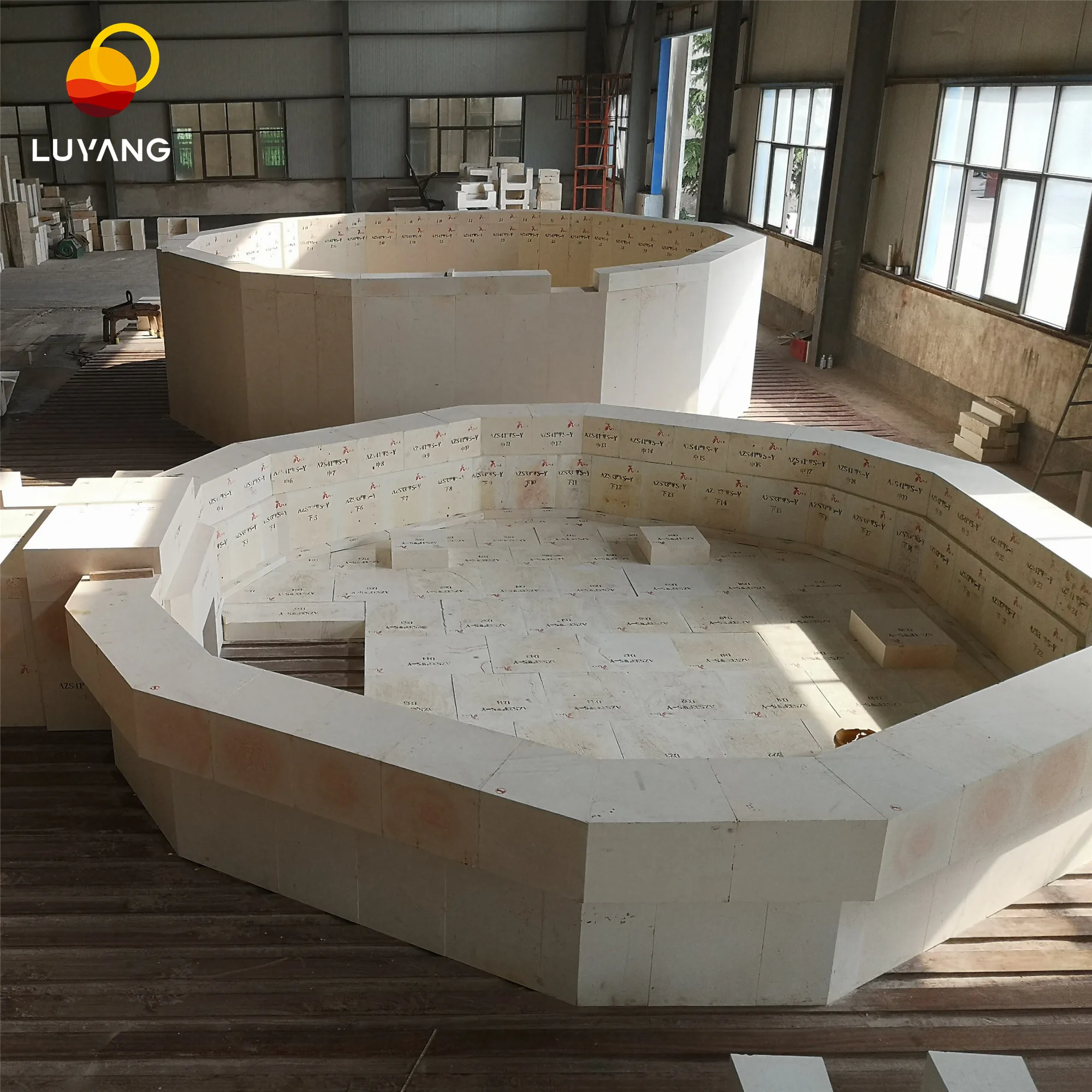 LUYANG ISO9001 certified fused cast alumina zirconia silica azs bricks for glass industry