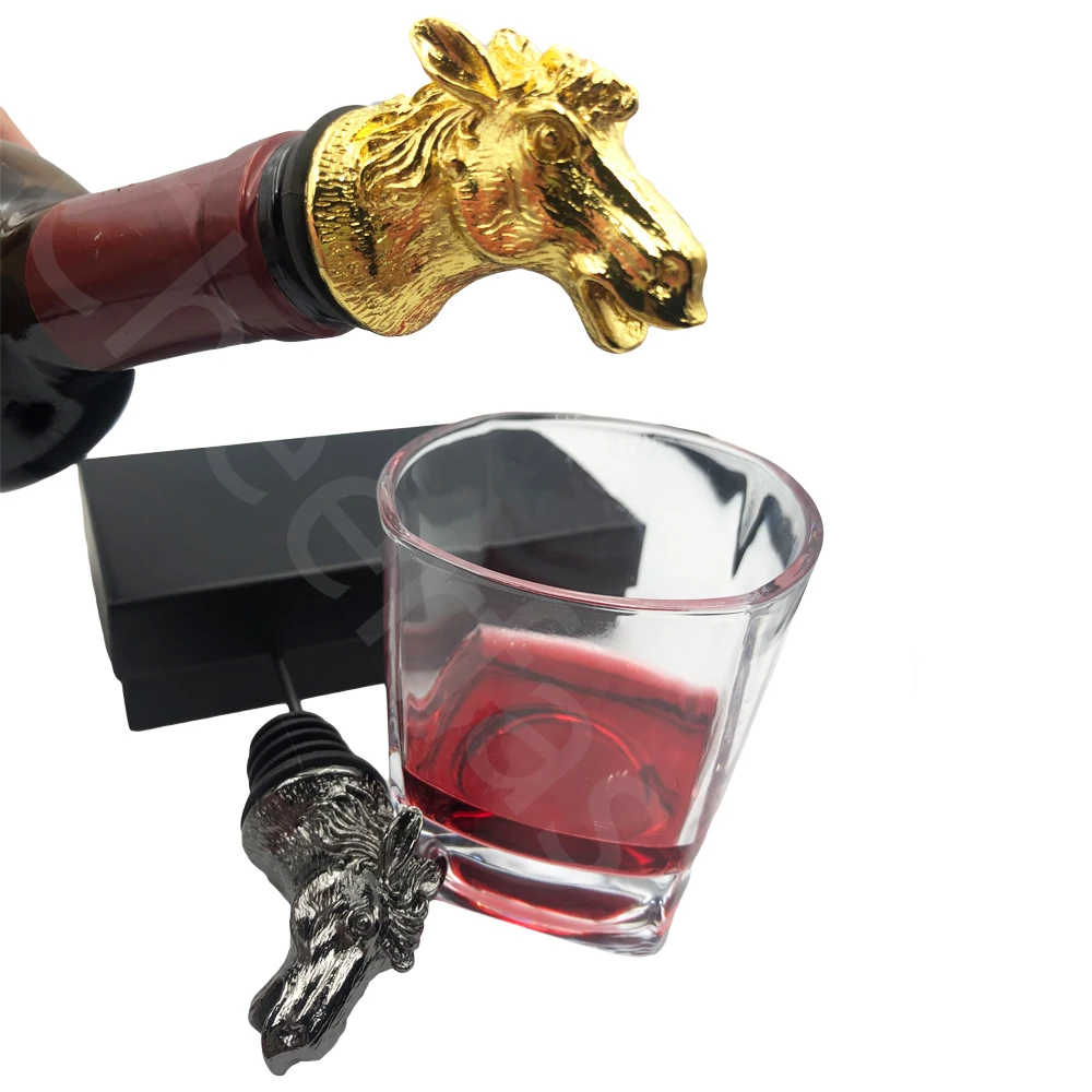 Nice Gift Hot Selling Metal Liquor Spout Pour Wine Stainless Steel Animal Head Shaped Copperc Red Wine Bottle Pourer Leopard