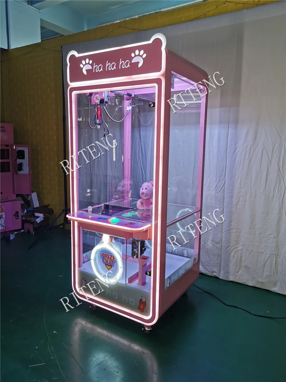 Riteng Branded Diy Doll Park Claw Machine Capsules Large Plush Stacked Outdoor Crane Claw Machine for Sale