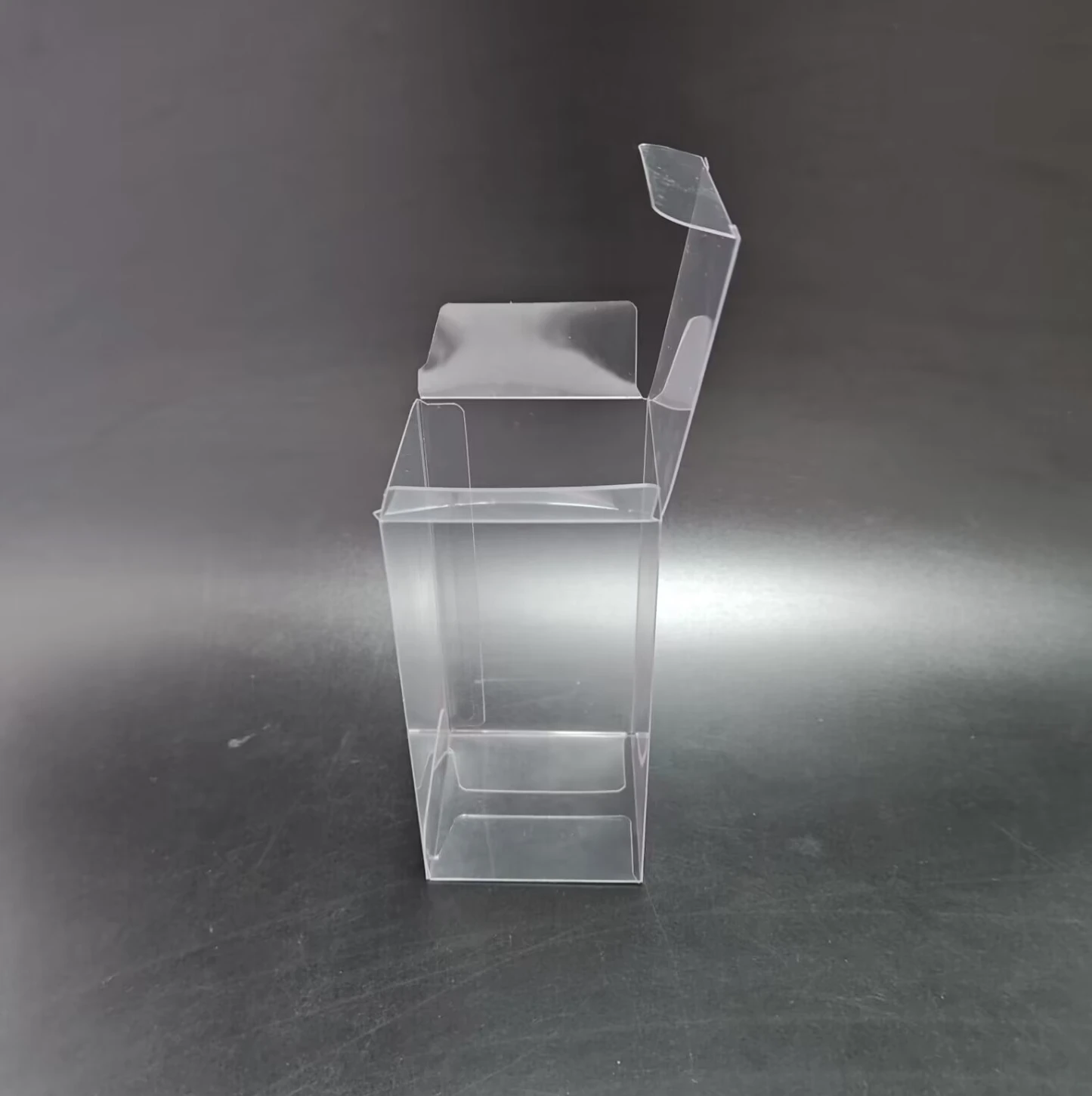 Small boxes plastic packaging for cake square clear PET plastic boxes with cardboard base