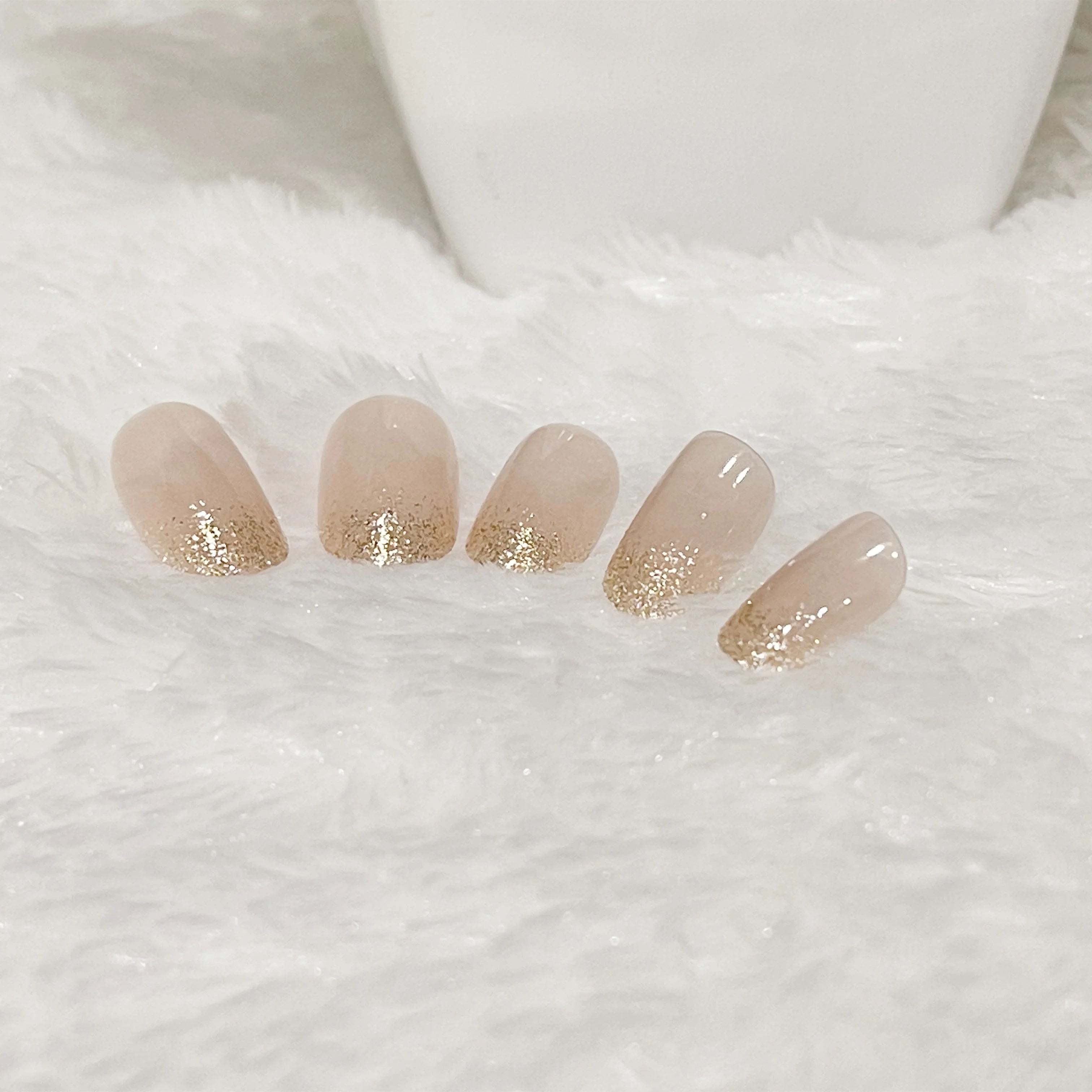 24 шт. эффектом деграде (переход от темного к дизайн персиковый цвет основы с золотым блеском полного покрытия овальной формы клей tab искусственные ногти