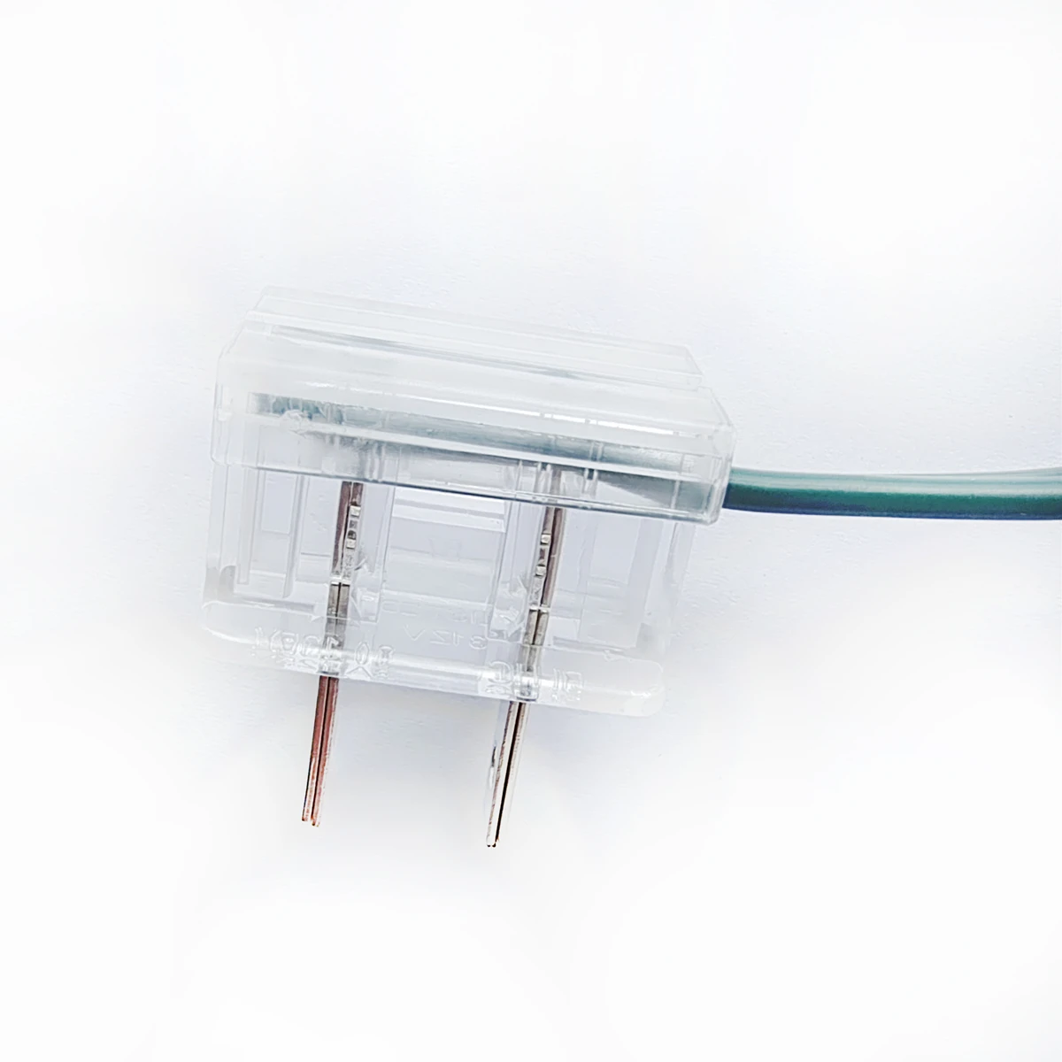 Clear Snap-on male & female plug 8A 125V NEMA1-15P plug socket