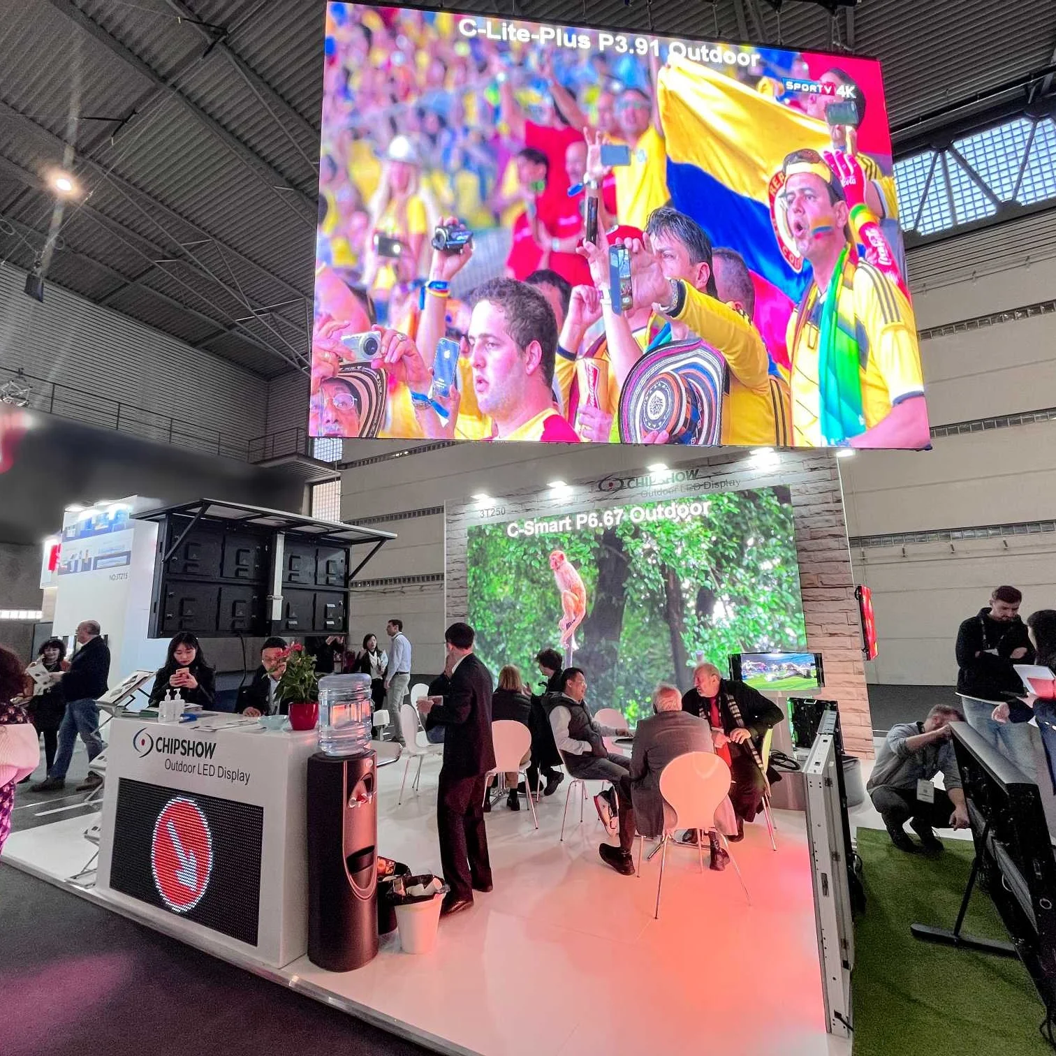 Chipshow New Front Maintenance 3840hz HD Full Color Outdoor Indoor Rental Stage Concert Church Video Wall LED Display Screen