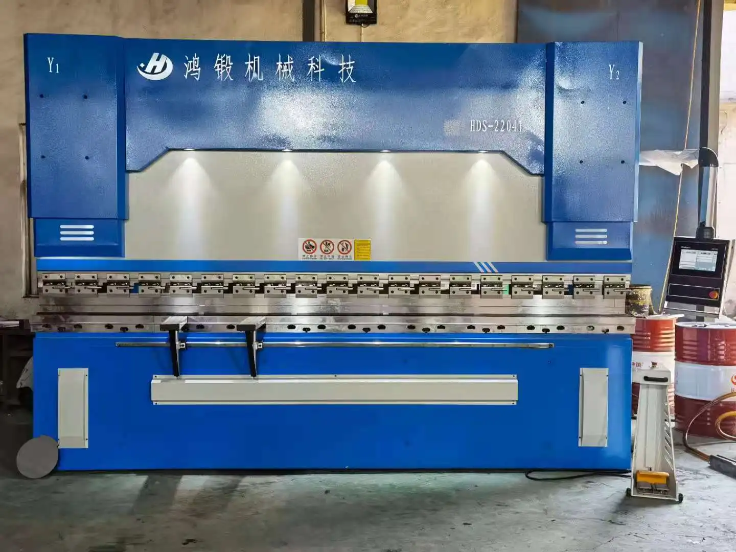 
CNC system press brake machine easy to operate hydraulic bending machine 