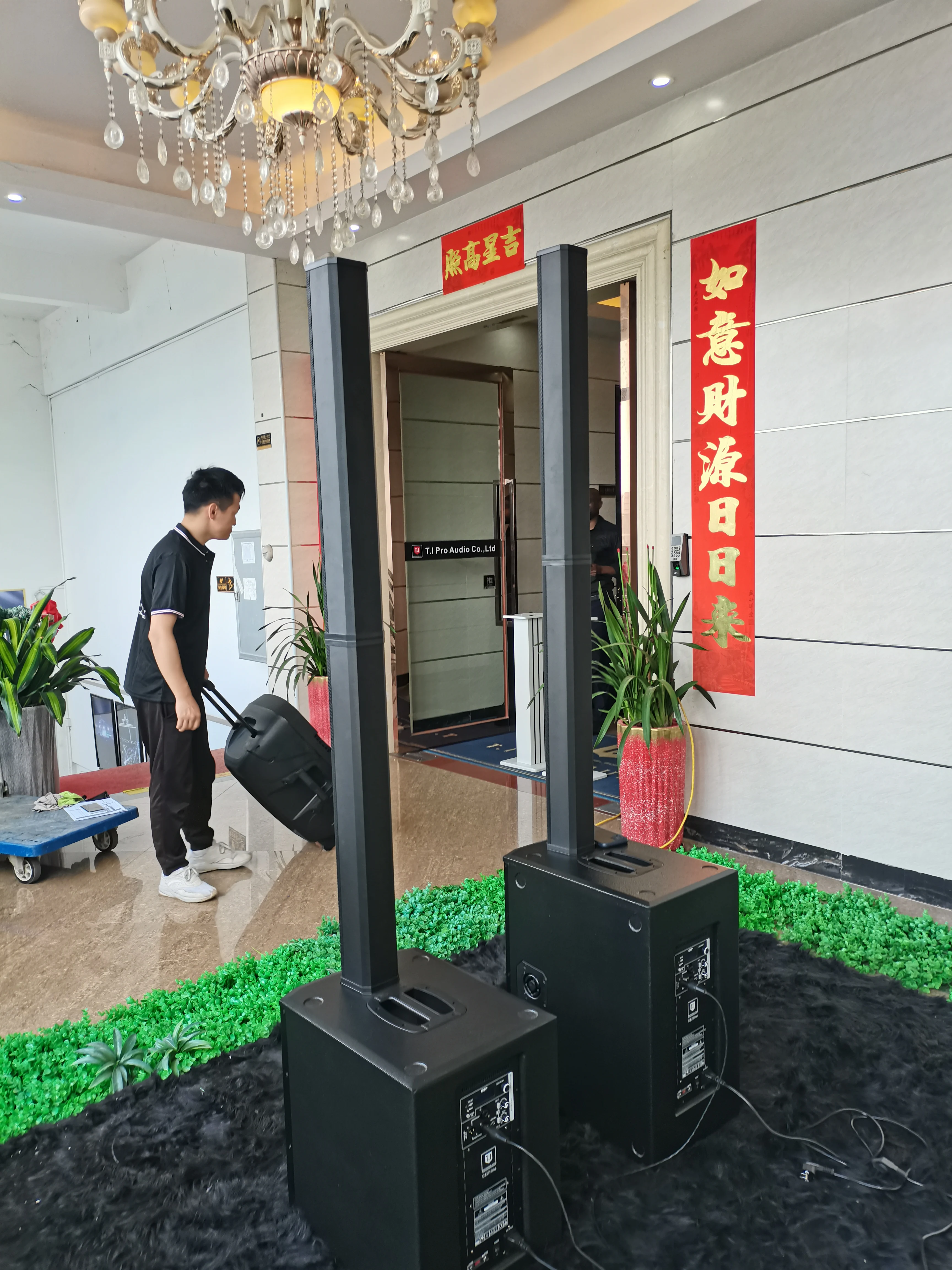 Outdoor indoor for party live show one sets 12 inch column speaker active bluetooth speaker