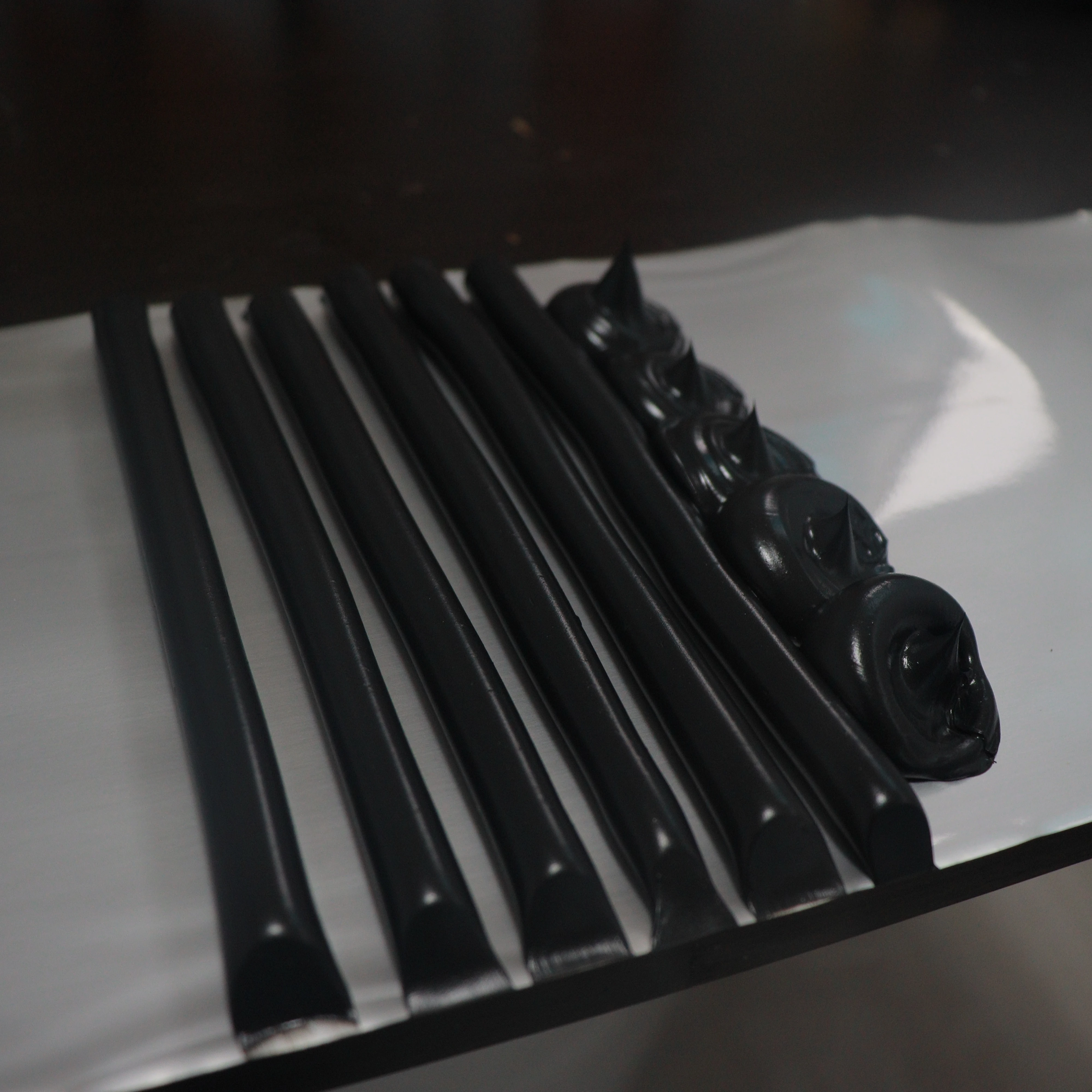 Factory Price Weatherproof Modified Waterproof Acrylic Silicone Rain Proof Caulk Caulking Sealant